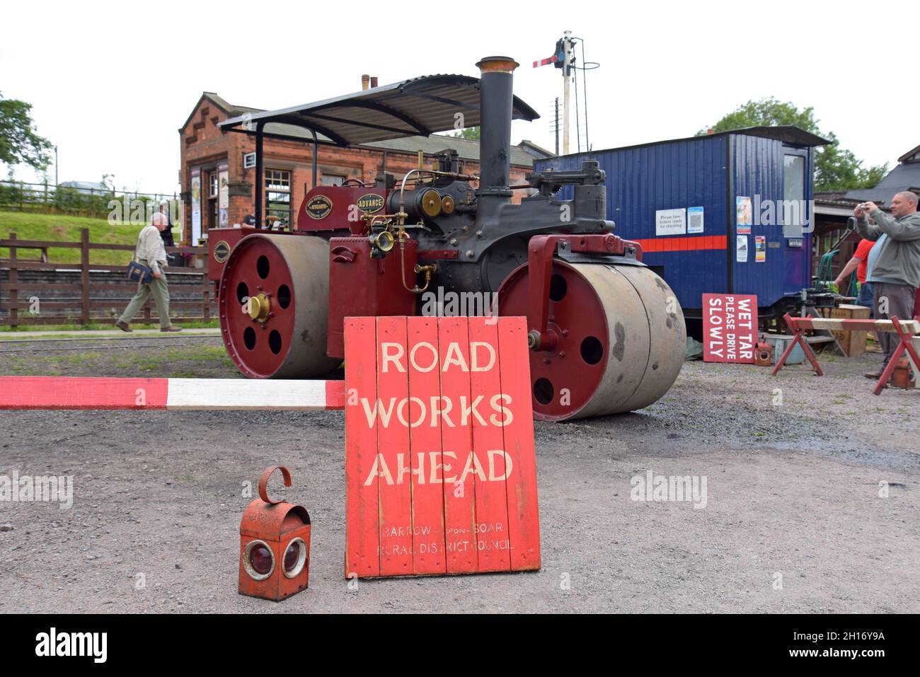 Un rouleau de route d'époque fabriqué par Wallis & Steevens de Basingstoke, exposé au Great Central Heritage Railway, Leicesterhire, août 2021 Banque D'Images