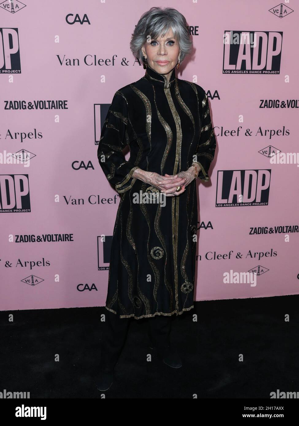 BEVERLY HILLS, LOS ANGELES, CALIFORNIE, Etats-Unis - OCTOBRE 16: L'actrice Jane Fonda arrive à la L.A.Gala du projet de danse 2021 - soirée inoubliable sous les étoiles qui a eu lieu au Pritzker Estate le 16 octobre 2021 à Beverly Hills, Los Angeles, Californie, États-Unis.(Photo de Xavier Collin/image Press Agency/Sipa USA) Banque D'Images