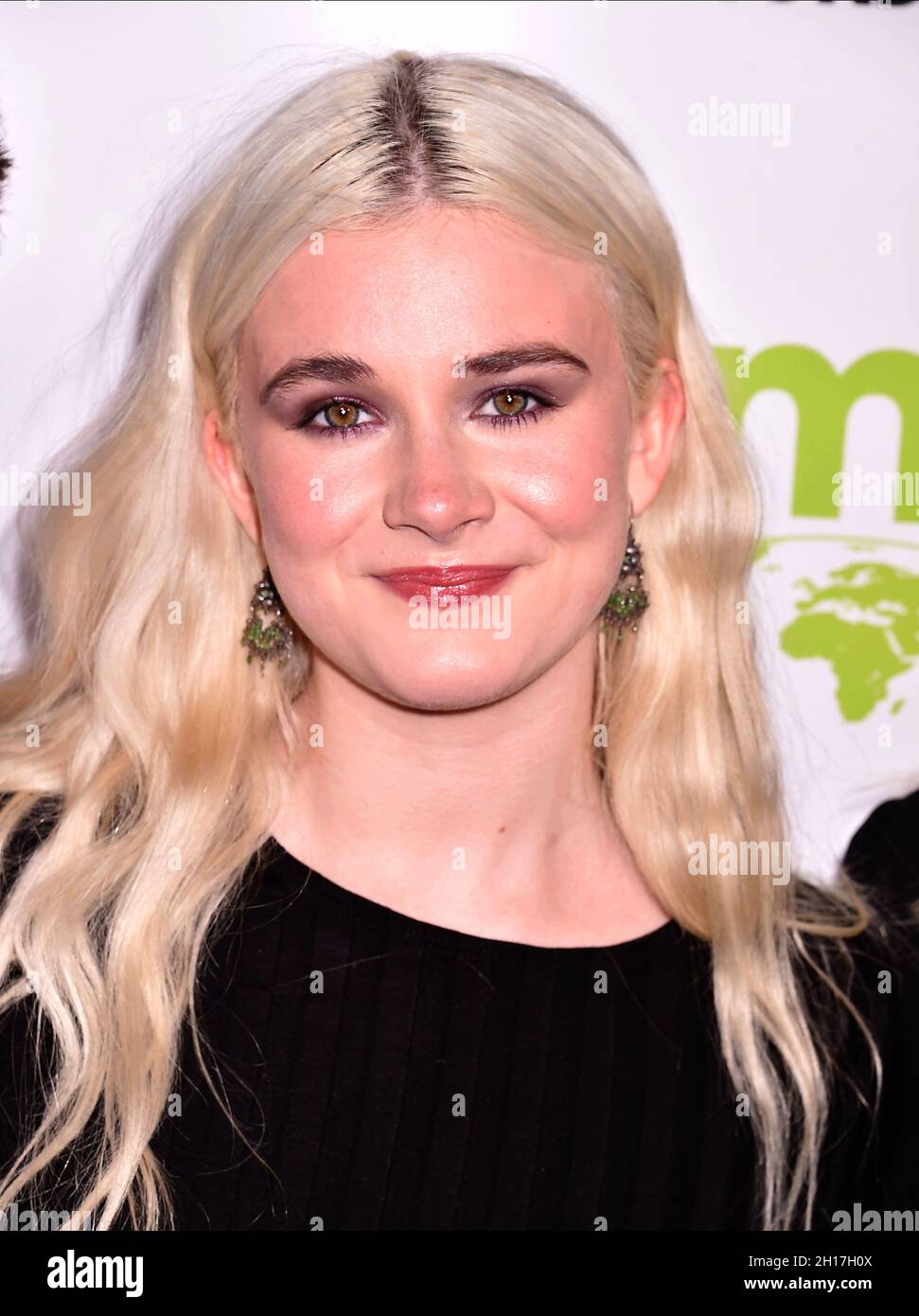 LOS ANGELES, CA - 16 OCTOBRE : Harlow Jane participe au gala de remise des prix de l'Association des médias environnementaux (EMA) à LA BOÎTE DE VITESSES LA le 16 octobre 2021 à Los Angel Banque D'Images