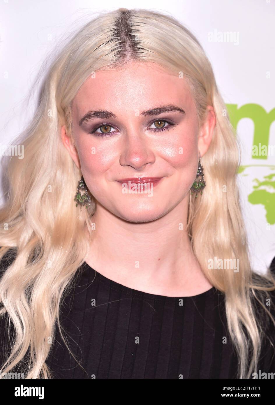 LOS ANGELES, CA - 16 OCTOBRE : Harlow Jane participe au gala de remise des prix de l'Association des médias environnementaux (EMA) à LA BOÎTE DE VITESSES LA le 16 octobre 2021 à Los Angel Banque D'Images