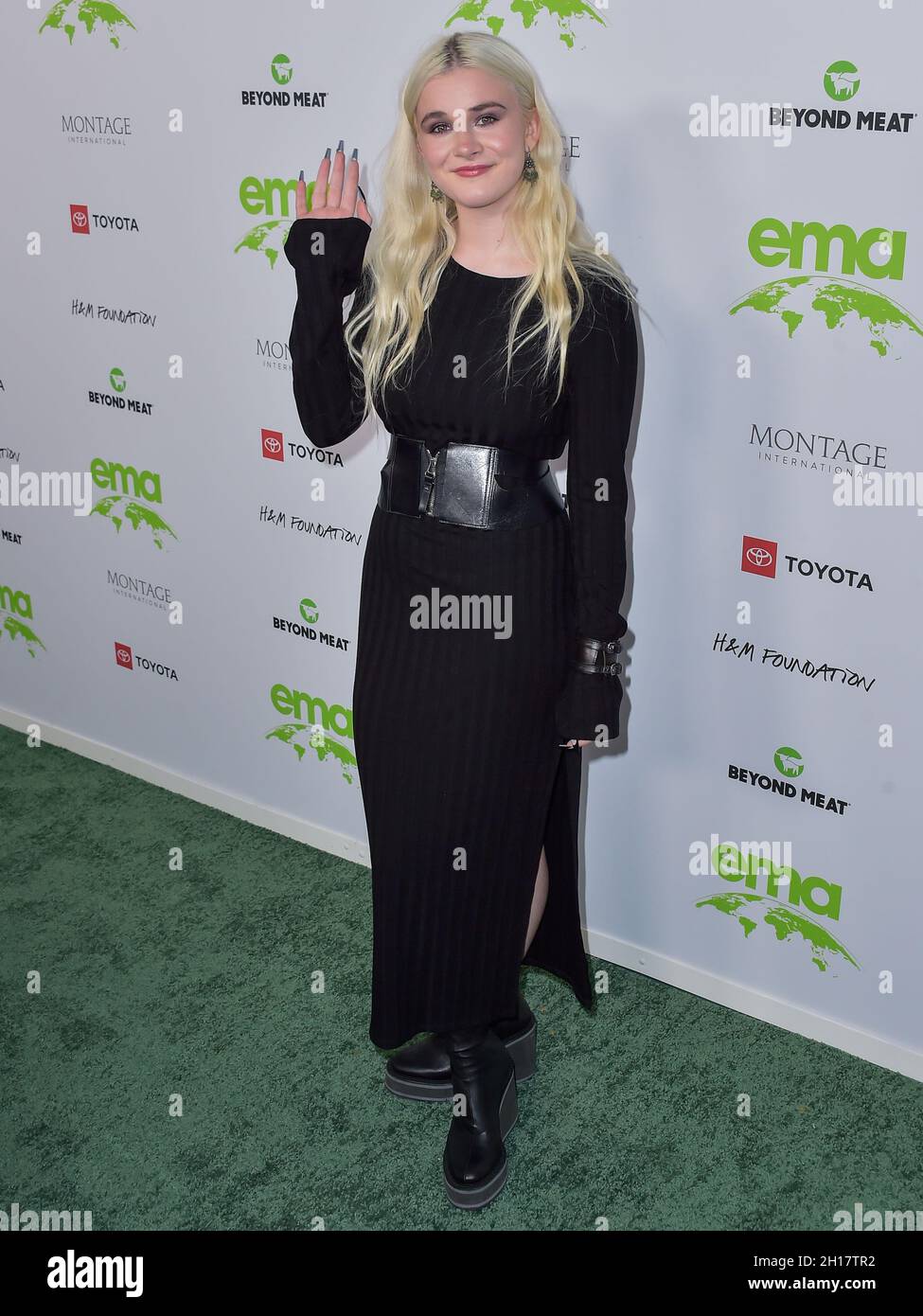 VAN NUYS, LOS ANGELES, CALIFORNIE, États-Unis - OCTOBRE 16 : l'actrice Harlow Jane Arquette arrive au Gala 2021 des prix de l'Environmental Media Association (EMA) qui s'est tenu à LA BOÎTE DE VITESSES LA le 16 octobre 2021 à Van Nuys, Los Angeles, Californie, États-Unis.(Photo par image Press Agency/Sipa USA) Banque D'Images