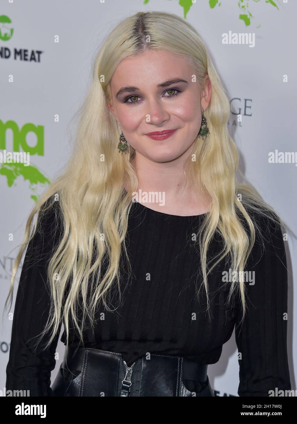 VAN NUYS, LOS ANGELES, CALIFORNIE, États-Unis - OCTOBRE 16 : l'actrice Harlow Jane Arquette arrive au Gala 2021 des prix de l'Environmental Media Association (EMA) qui s'est tenu à LA BOÎTE DE VITESSES LA le 16 octobre 2021 à Van Nuys, Los Angeles, Californie, États-Unis.(Photo par image Press Agency/Sipa USA) Banque D'Images