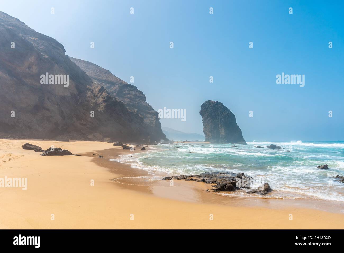 La Roque Del Moro dans la plage de Cofete, parc naturel de Jandia, Barlovento, au sud de Fuerteventura, île des Canaries,Espagne Banque D'Images