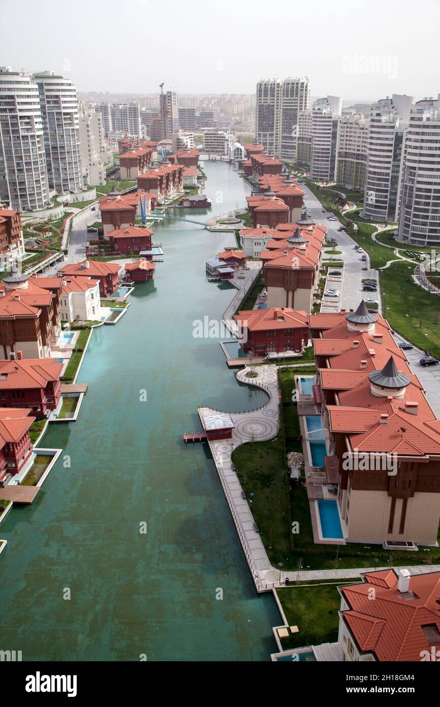 Un complexe moderne d'appartements, piscine et villas.province d'Istanbul Banque D'Images