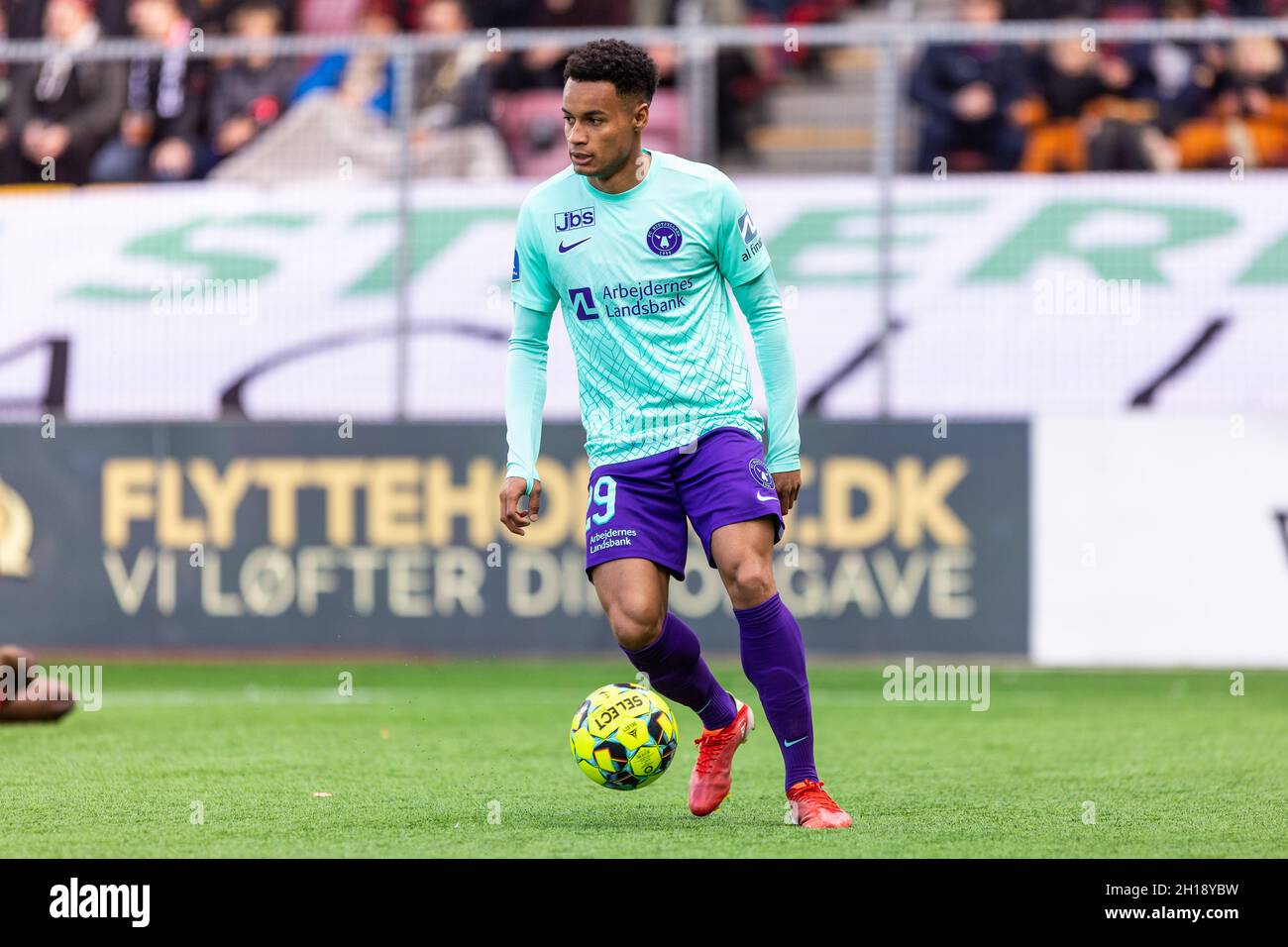 Farum, Danemark.17 octobre 2021.Paulinho (29) du FC Midtjylland vu pendant le match 3F Superliga entre le FC Nordsjaelland et le FC Midtjylland en droit de Dream Park à Farum, au Danemark.(Crédit photo : Gonzales photo/Alamy Live News Banque D'Images