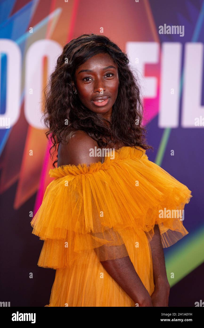 Londres, Royaume-Uni.17 octobre 2021.L'actrice ghanéenne-britannique Rhoda Ofori-Attah participe à la première européenne « The Trageat of Macbeth » lors du 65e BFI (British film Institute) London film Festival au Royal Festival Hall.Crédit : SOPA Images Limited/Alamy Live News Banque D'Images