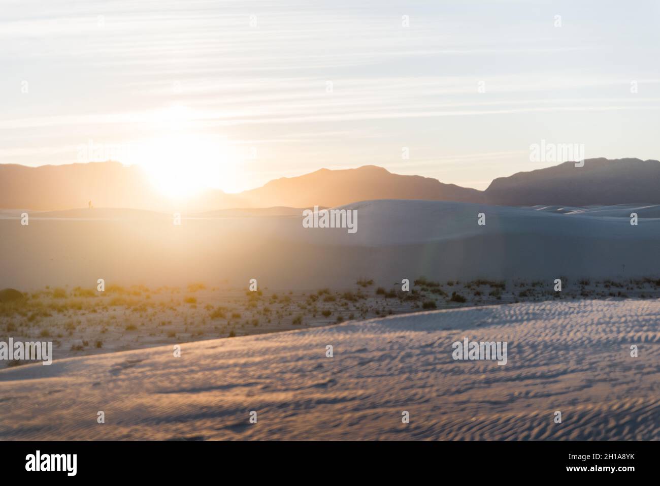 Coucher de soleil au parc national de White Sands à Alamogordo, Nouveau-Mexique. Banque D'Images