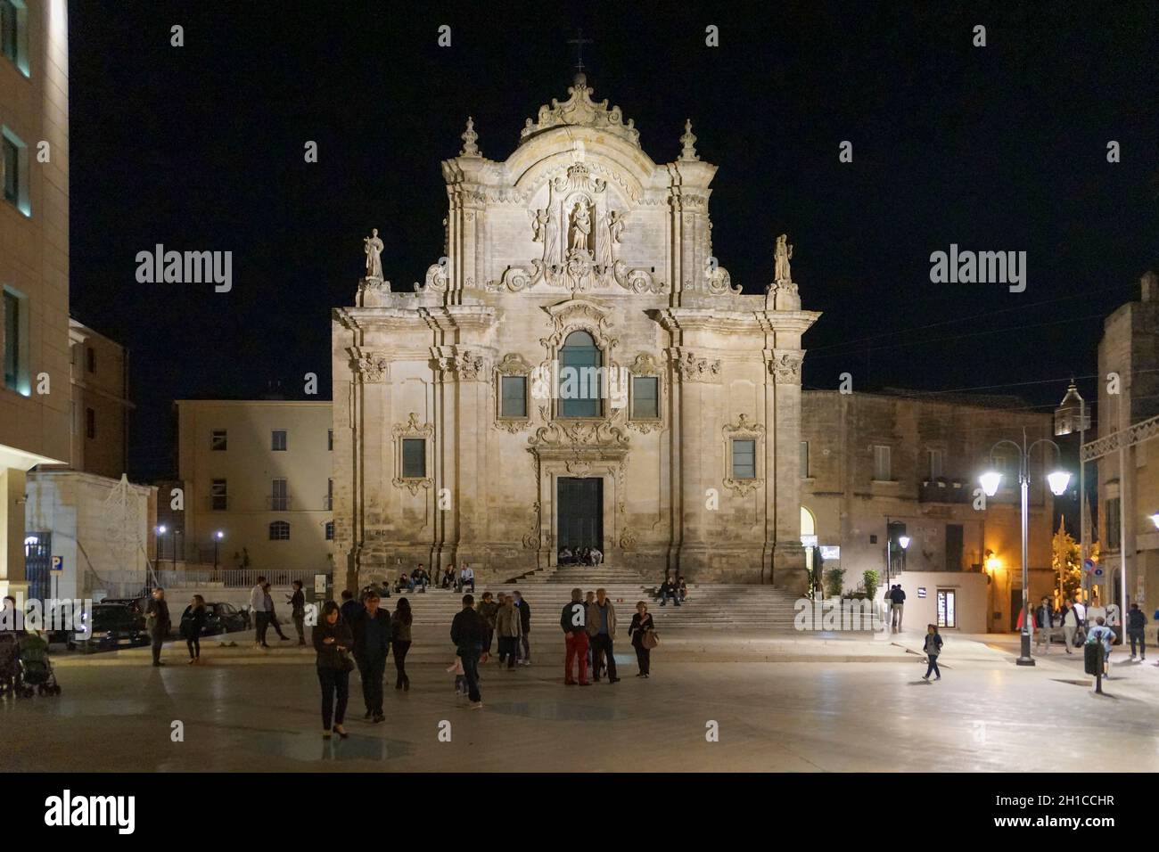 Eglise San Fracesco d'Assise, place San Francesco, Matera, Basilicate, Italie, Europe Banque D'Images