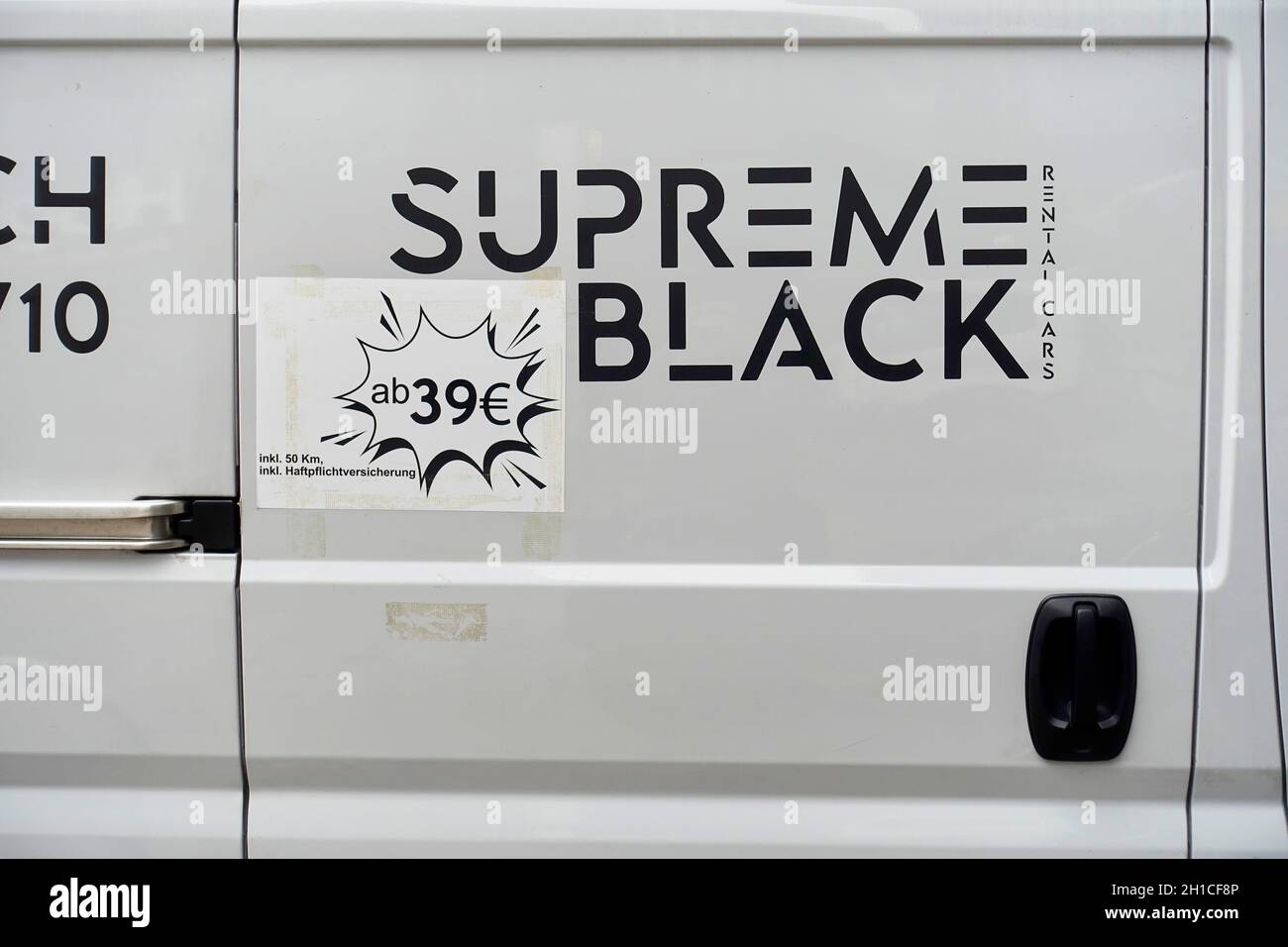 Voiture de Supreme Black à Berlin, location de voiture Banque D'Images