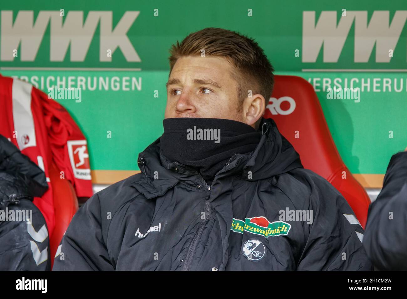 1. BL: 19-20: 22.Sptg.FC AUGSBURG - SC FREIBURG LA RÉGLEMENTATION DFL INTERDIT TOUTE UTILISATION DE PHOTOGRAPHIES COMME SÉQUENCES D'IMAGES ET/OU QUASI-VIDEONANN FOTO: JO Banque D'Images