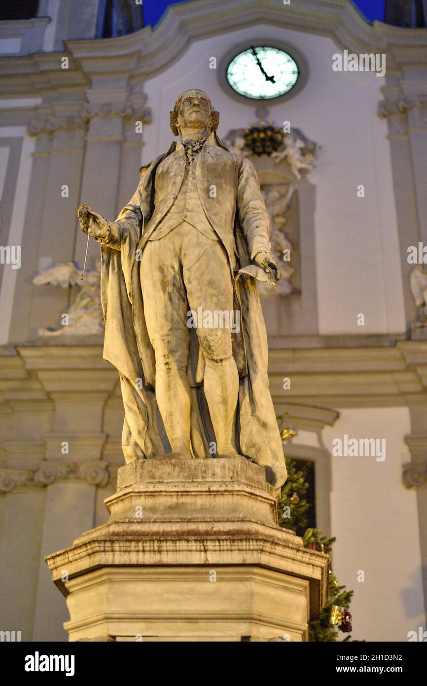 Denkmal des großartigen österreichischen Komponisten Joseph Haydn (1732-1809) dans la Mariahilfer Straße à Wien.Haydn schrieb 108 Symphonien, 19 Oper Banque D'Images