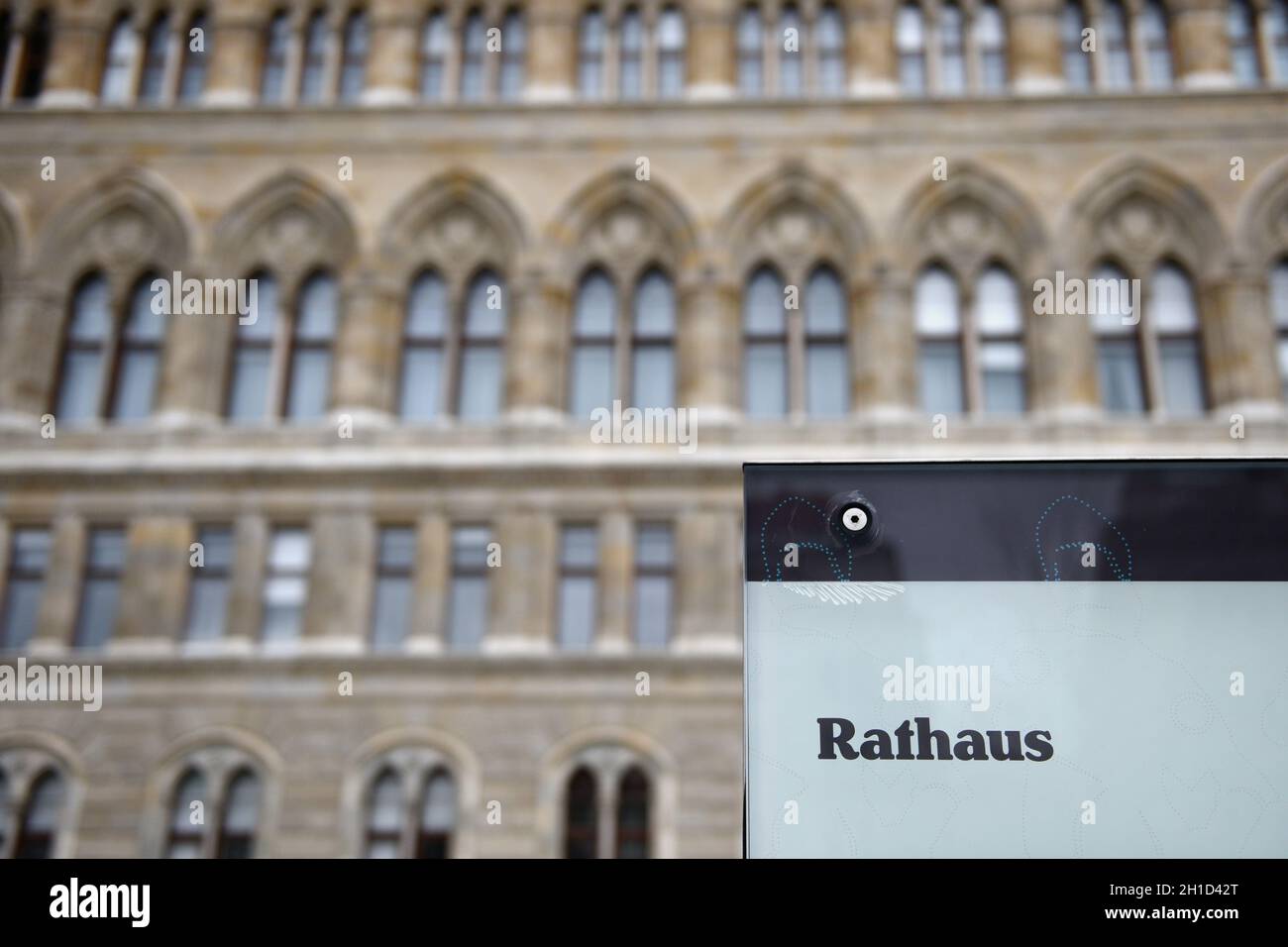 DAS von 1872 bis 1883 von Friedrich von Schmidt, vorher Dombaumeister in Köln, erbaute Wiener Rathaus ist der bedeutsendste nichtkirchliche Bau Wiens i Banque D'Images