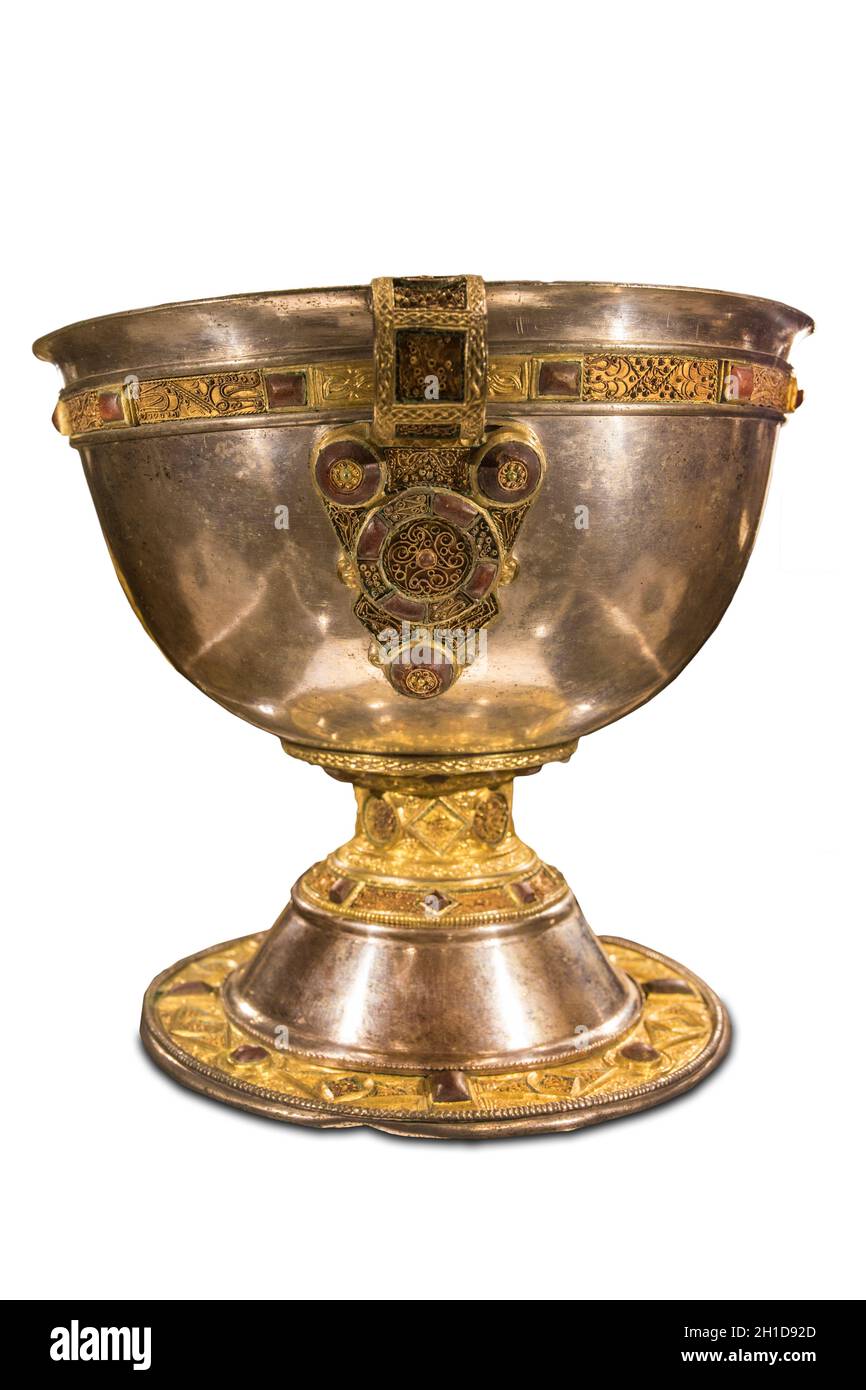 Dublin, Irlande - 20 février 2020: Derrynaflan Chalice, palourde de métaux du IXe siècle. Musée national d'archéologie d'Irlande Banque D'Images