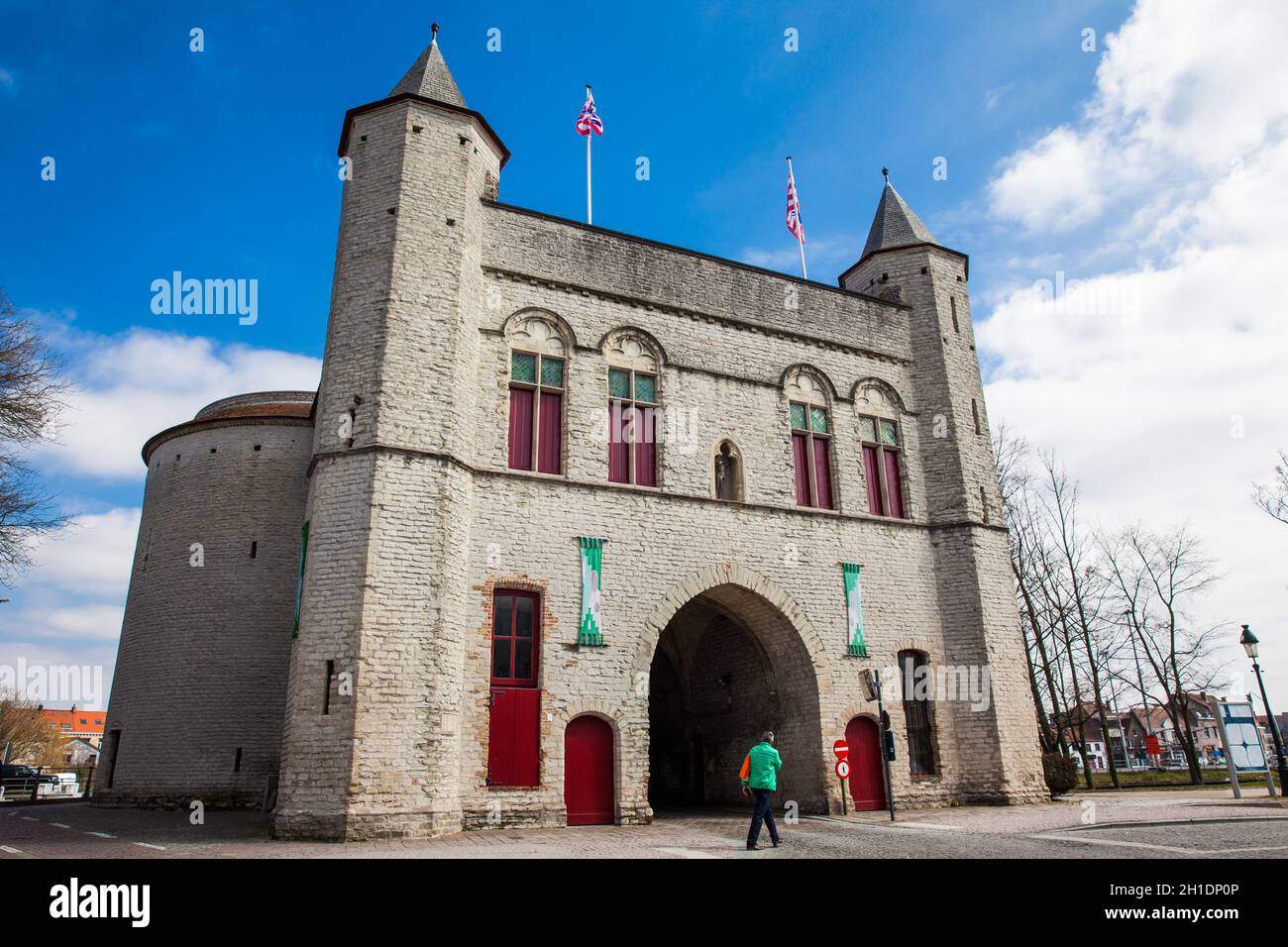 BRUGES, BELGIQUE - MARS 2018 : l'ancienne porte de croix des remparts de la ville historique de Bruges Banque D'Images