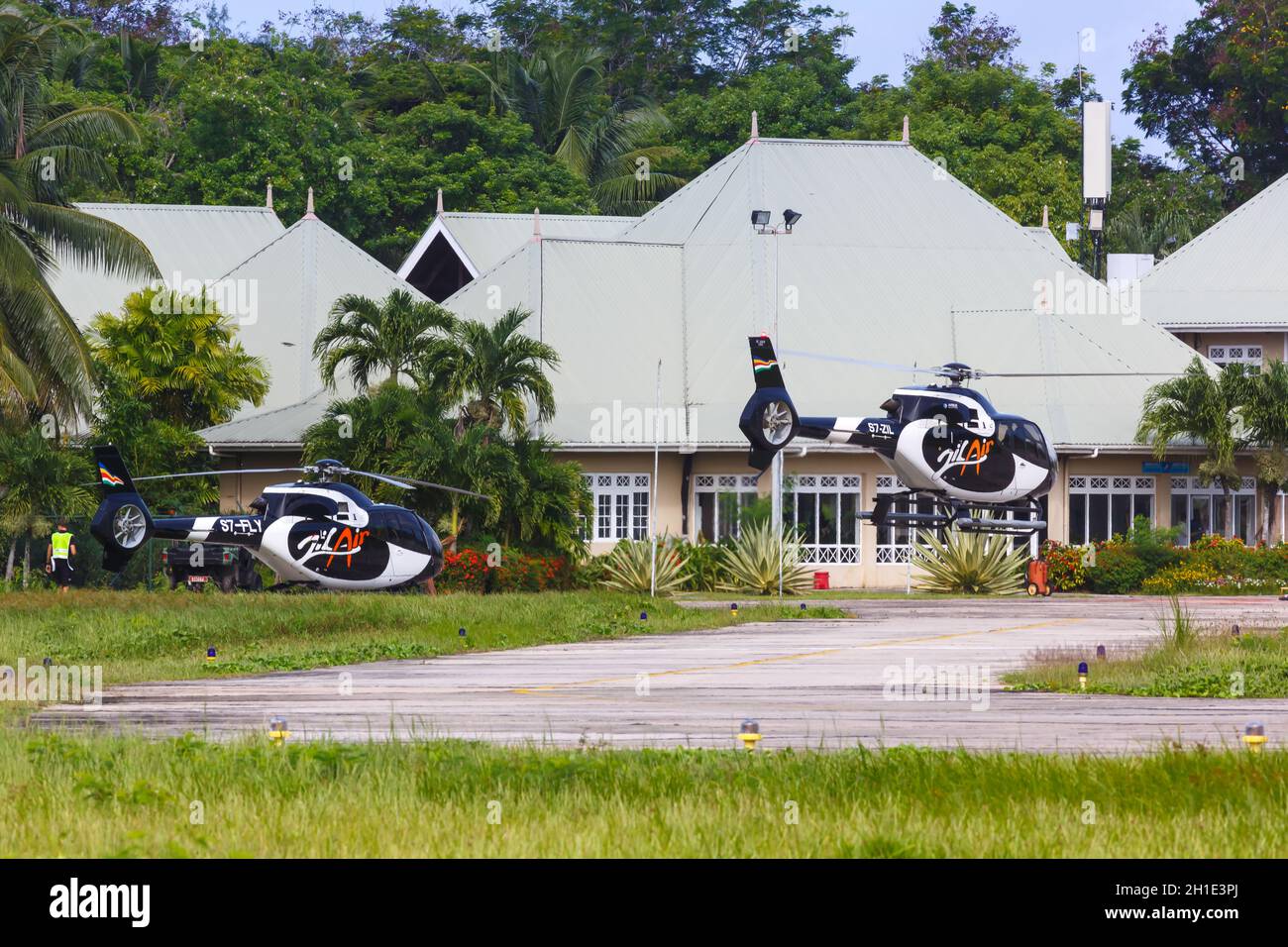 Praslin, Seychelles – 7 février 2020 : hélicoptères Zil Air Airbus   à l'aéroport de Praslin (PRI) aux Seychelles. Banque D'Images