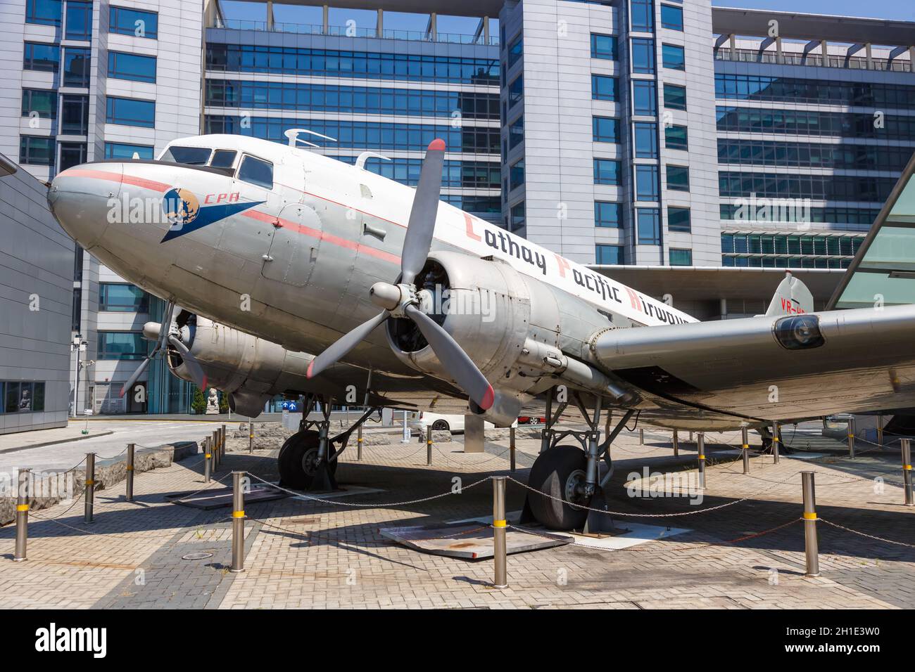 Hong Kong, Chine – 20 septembre 2019 : siège social de Cathay Pacific City Douglas DC-3 avion à l'aéroport de Hong Kong (HKG) en Chine. Banque D'Images