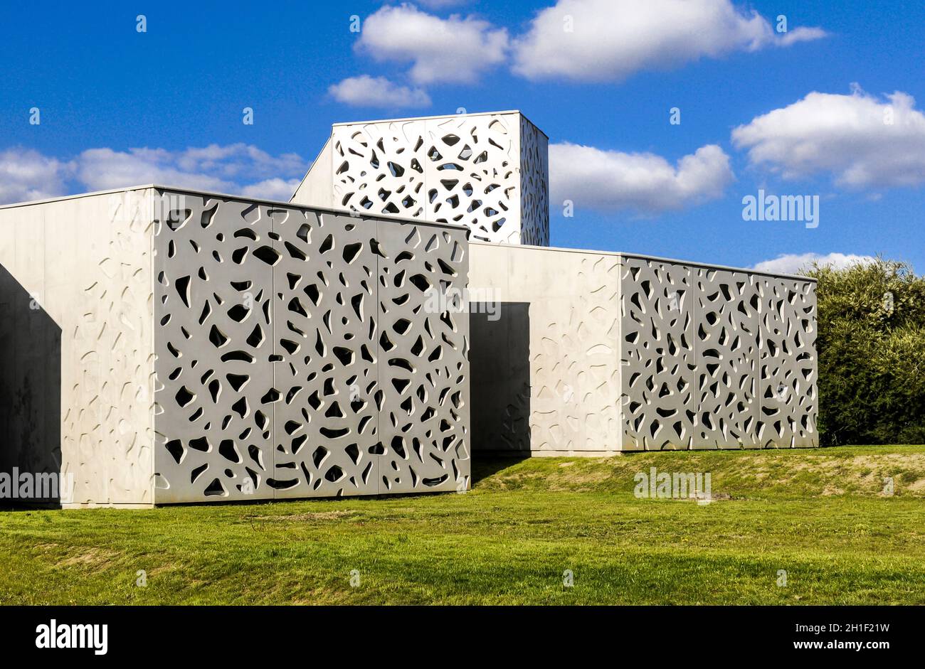 FRANCE.NORD (59).LILLE / VILLENEUVE D'ASCQ.LE LAM, LILLE METROPOLIS MUSÉE  D'ART MODERNE D'ART CONTEMPORAIN ET D'ART BRUT.BÂTIMENT: MANUELLE GAUTR  Photo Stock - Alamy