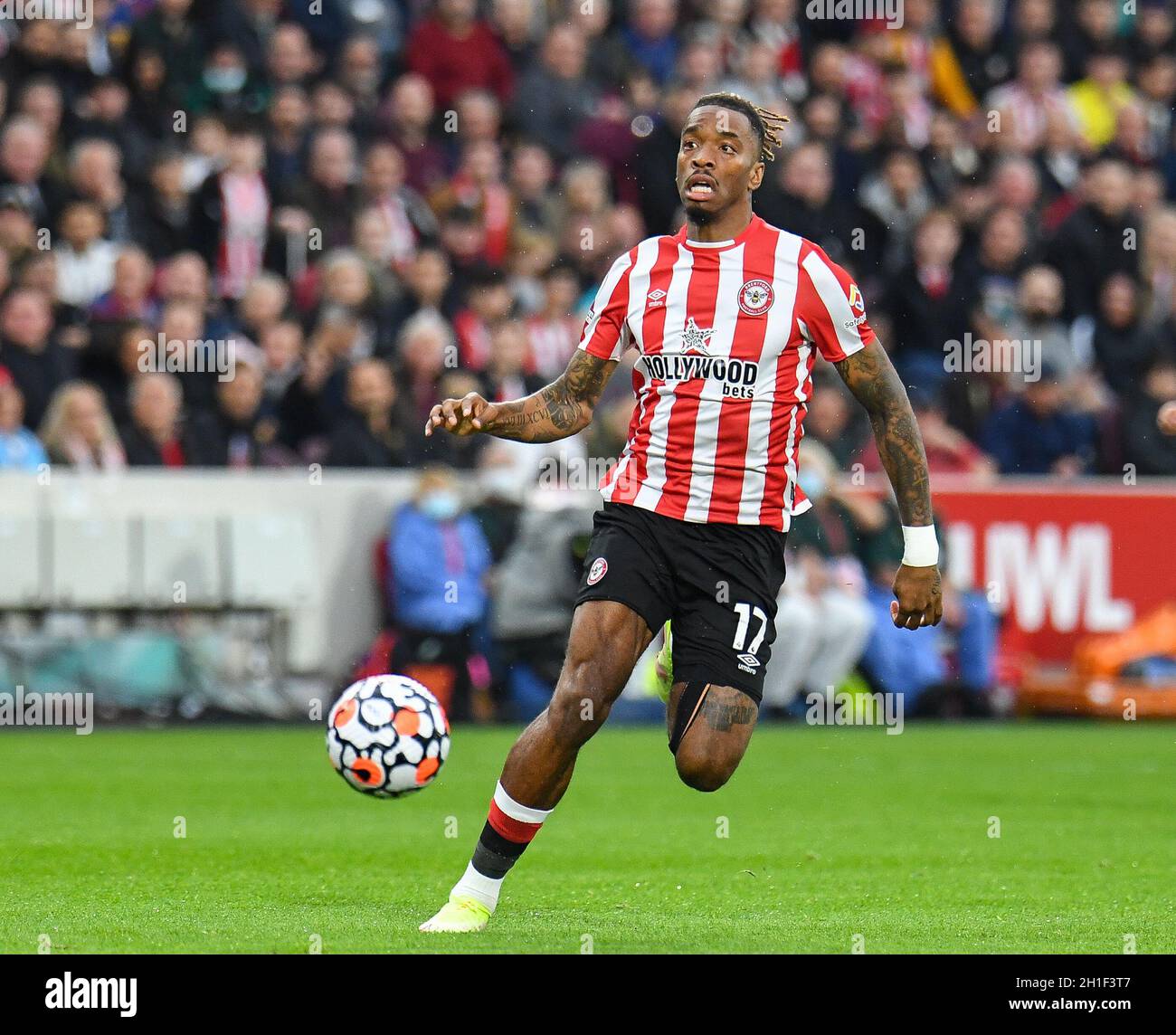 Brentford, Royaume-Uni.16 octobre 2021.Brentford Ivan Toney lors du match de la Premier League entre Brentford et Chelsea au Brentford Community Stadium, Brentford, Angleterre, le 16 octobre 2021.Photo par Andrew Aleksiejczuk/Prime Media Images.Crédit : Prime Media Images/Alamy Live News Banque D'Images