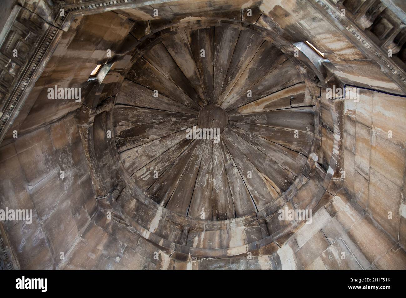 Athènes, Grèce - Avril 2018 : l'intérieur de la Tour des vents ou de l'Horologion d Kyrrhestes Pentelic Andronikos octogonale en horloge en Banque D'Images