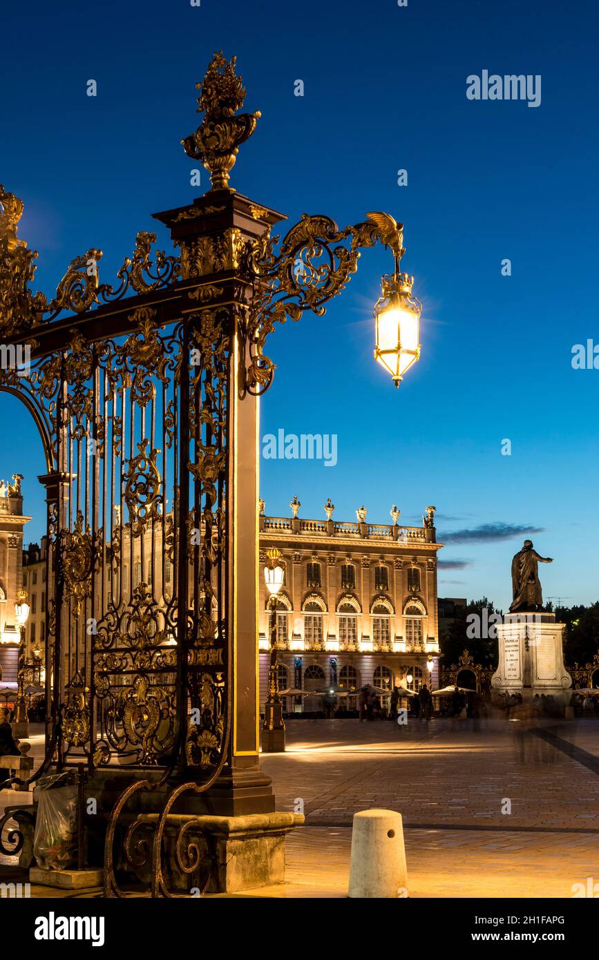 FRANCE.MEURTHE-ET-MOSELLE (54).NANCY.PLACE STANISLAS ET GRILLES JEAN LAMOUR.FAITS SAILLANTS : CONCEPTION : MARC ALBOUY ET PIERRE-YVES CAILLAULT.INSTALLATION Banque D'Images