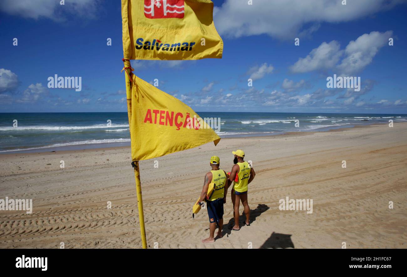 salvador, bahia / brésil - 26 juin 2019: Les sauveteurs sont vus à la plage de Patamares à Salvador. *** Légende locale *** Banque D'Images