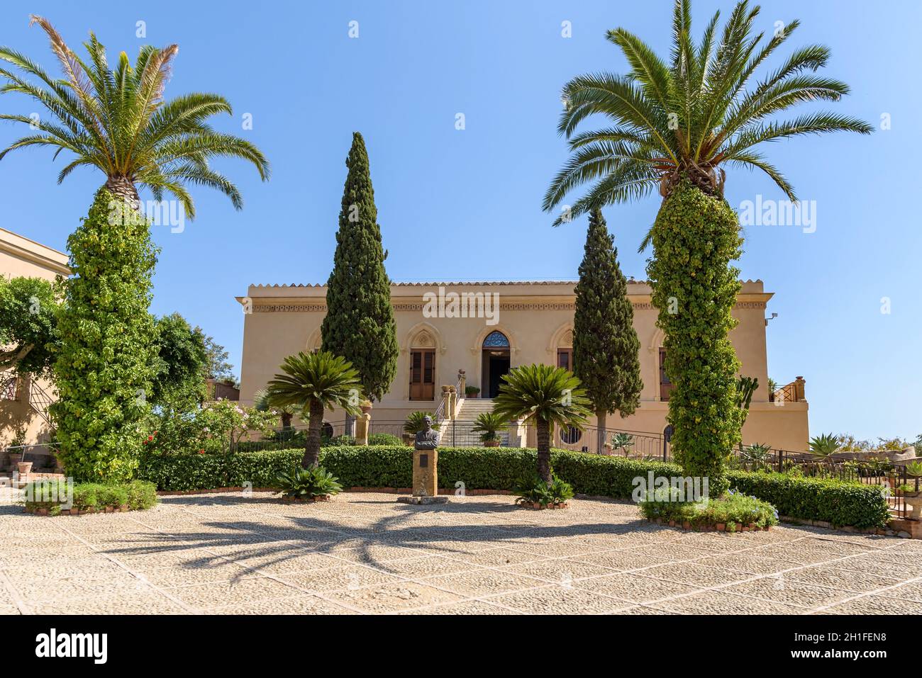 Agrigento, Sicile, Italie - 24 août 2017 : Villa Aurea du XIXe siècle dans la vallée des temples où vivait Alexander Hardcastle, qui financ Banque D'Images