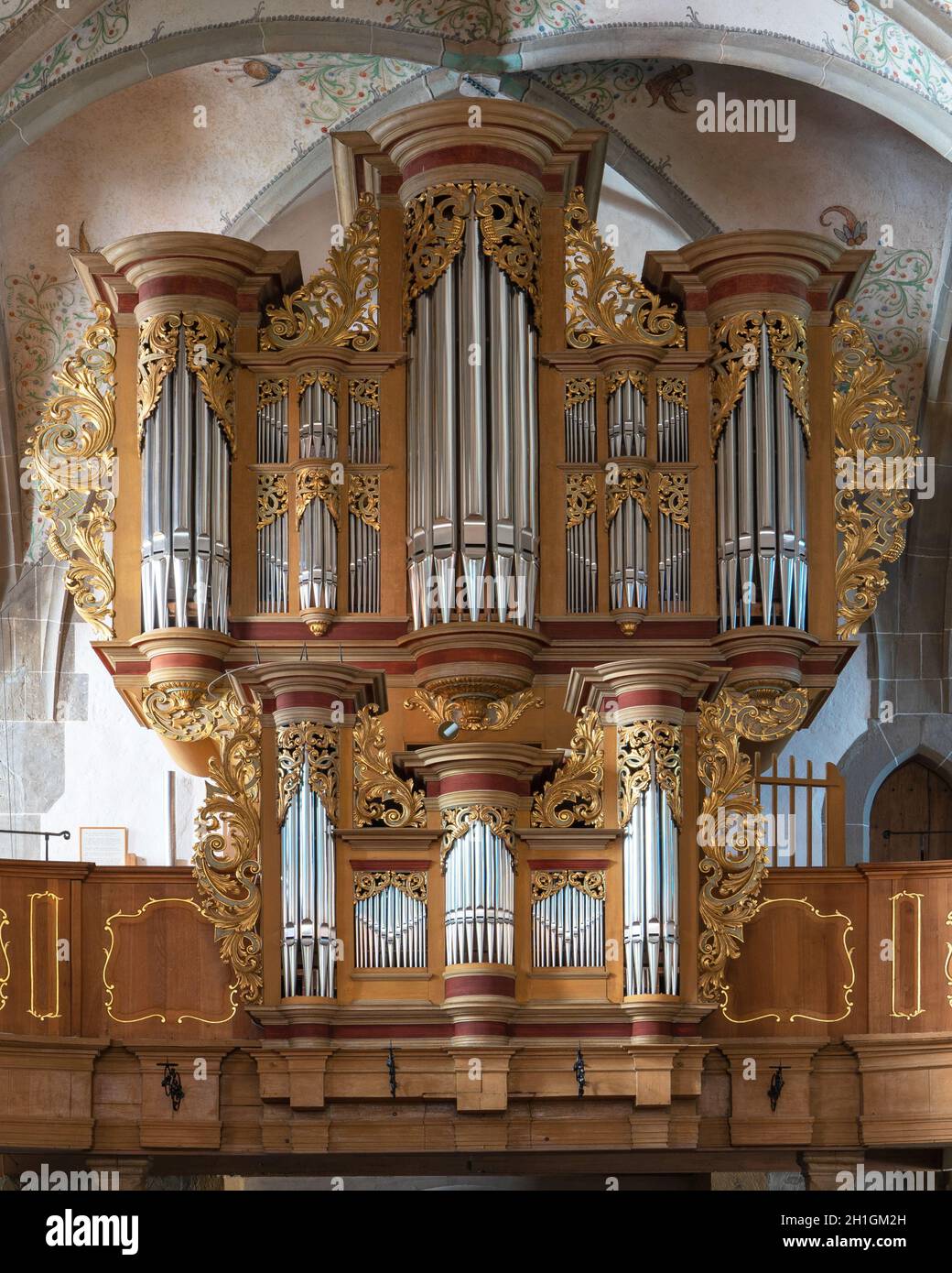 BAD SOBERNHEIM, ALLEMAGNE - 25 JUIN 2020 : orgue de l'église paroissiale Saint Matthias le 25 juin 2020 à Bad Sobernheim, Allemagne Banque D'Images