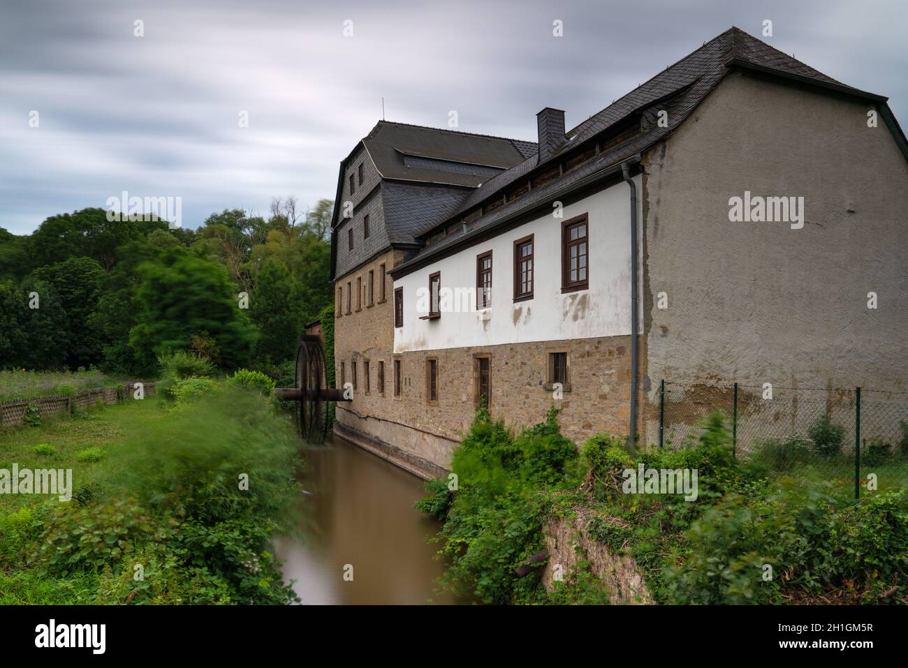 BAD SOBERNHEIM, ALLEMAGNE - 27 JUIN 2020 : image panoramique de l'ancien moulin à eau de Bad Sobernheim le 27 juin 2020 en Allemagne Banque D'Images