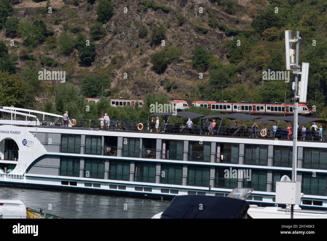 BINGEN AM RHEIN, HESSEN, ALLEMAGNE - 08 AOÛT 2020 : Bingen am Rhein, Hessen, Allemagne - 08 août 2020 : bateau de croisière sur la rivière Thomas Hardy près de Bingen on Banque D'Images