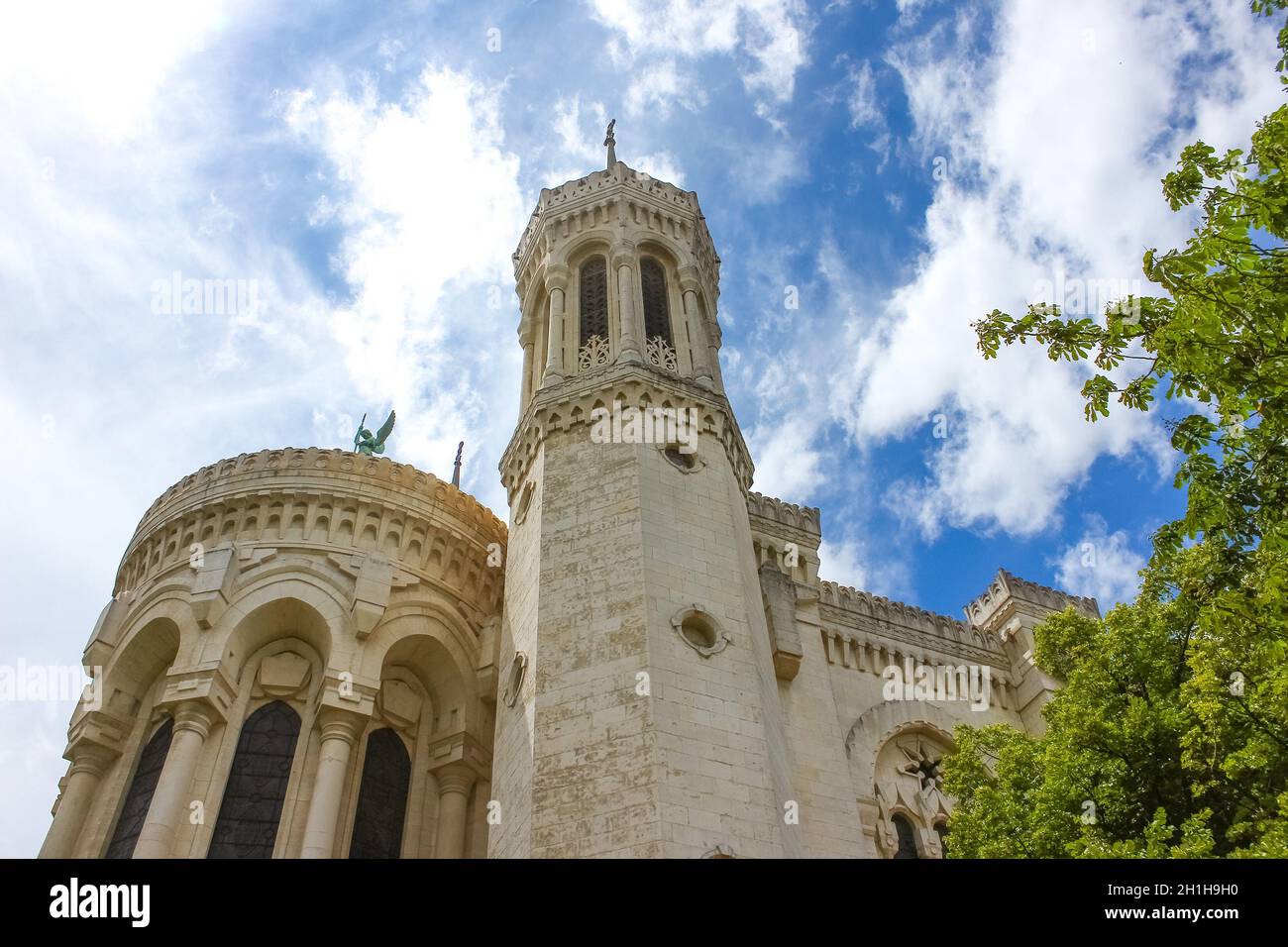 Notre Dame de Fourviers. Lyon - France - Europe Banque D'Images