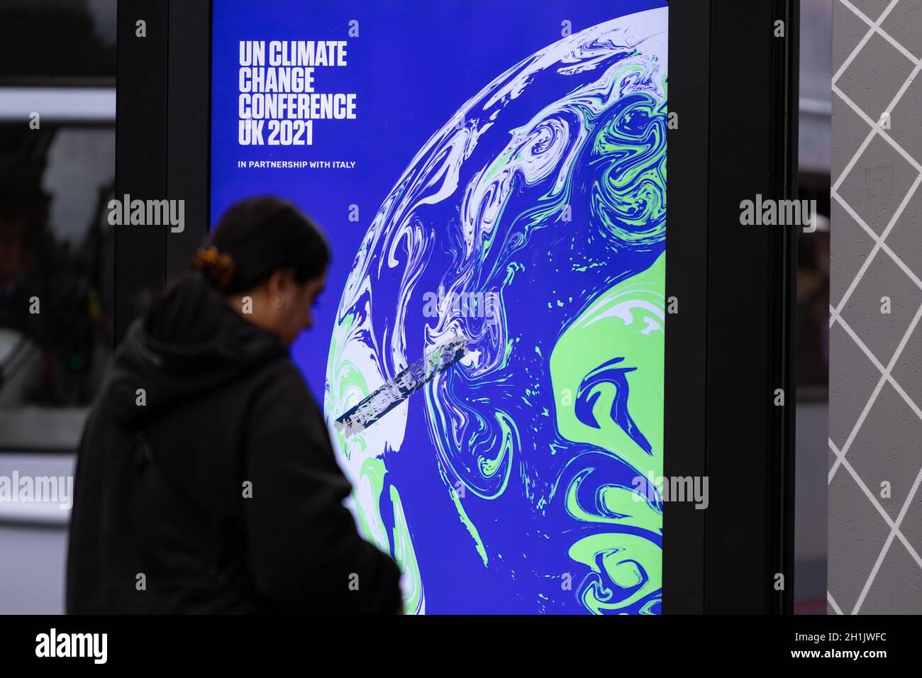 Glasgow, Écosse, Royaume-Uni - 18 octobre 2021 - Glasgow continue de se préparer à la COP26.Photo : Conférence des Nations Unies sur les changements climatiques, panneau UK 2021 à Glasgow Banque D'Images