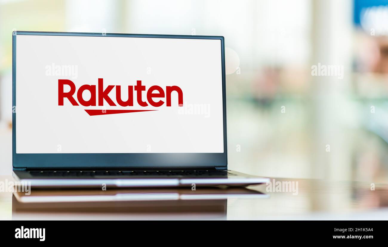 POZNAN, POL - SEP 23, 2020: Ordinateur portable affichant le logo de Rakuten, une société japonaise de commerce électronique et de vente en ligne basée à Tokyo Banque D'Images