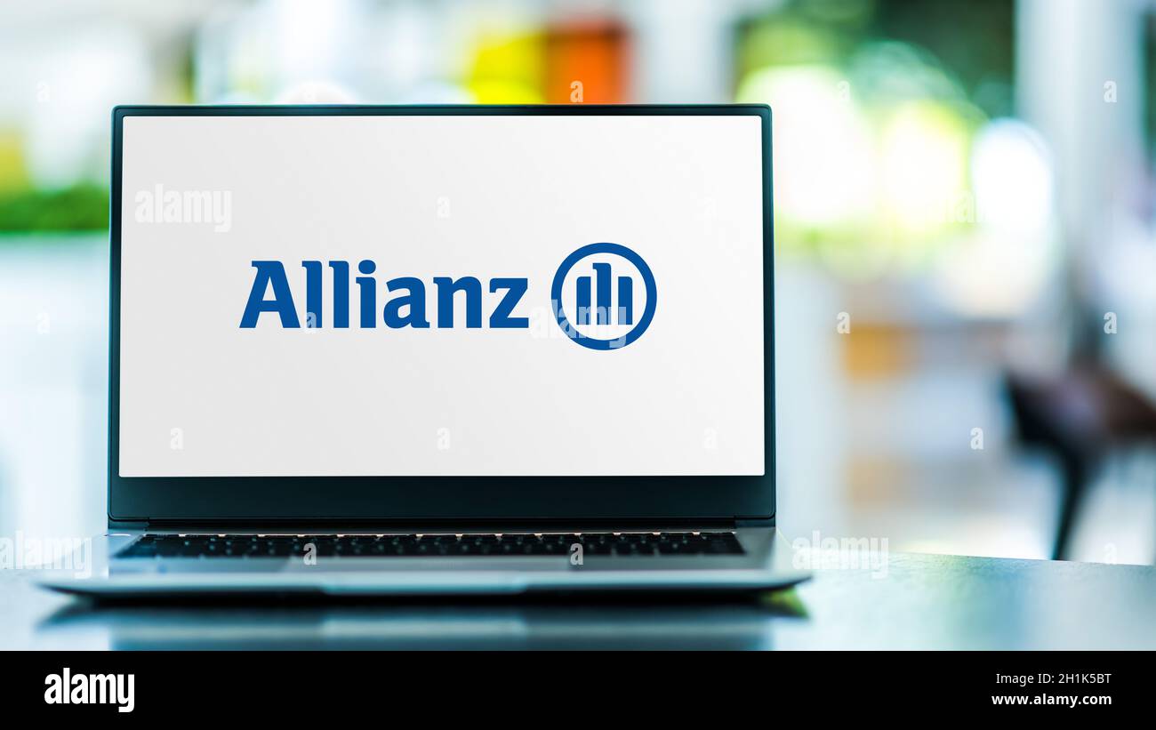 POZNAN, POL - SEP 23, 2020 : ordinateur portable affichant le logo d'Allianz se, société multinationale de services financiers dont le siège social est situé à Munich, en Allemagne Banque D'Images