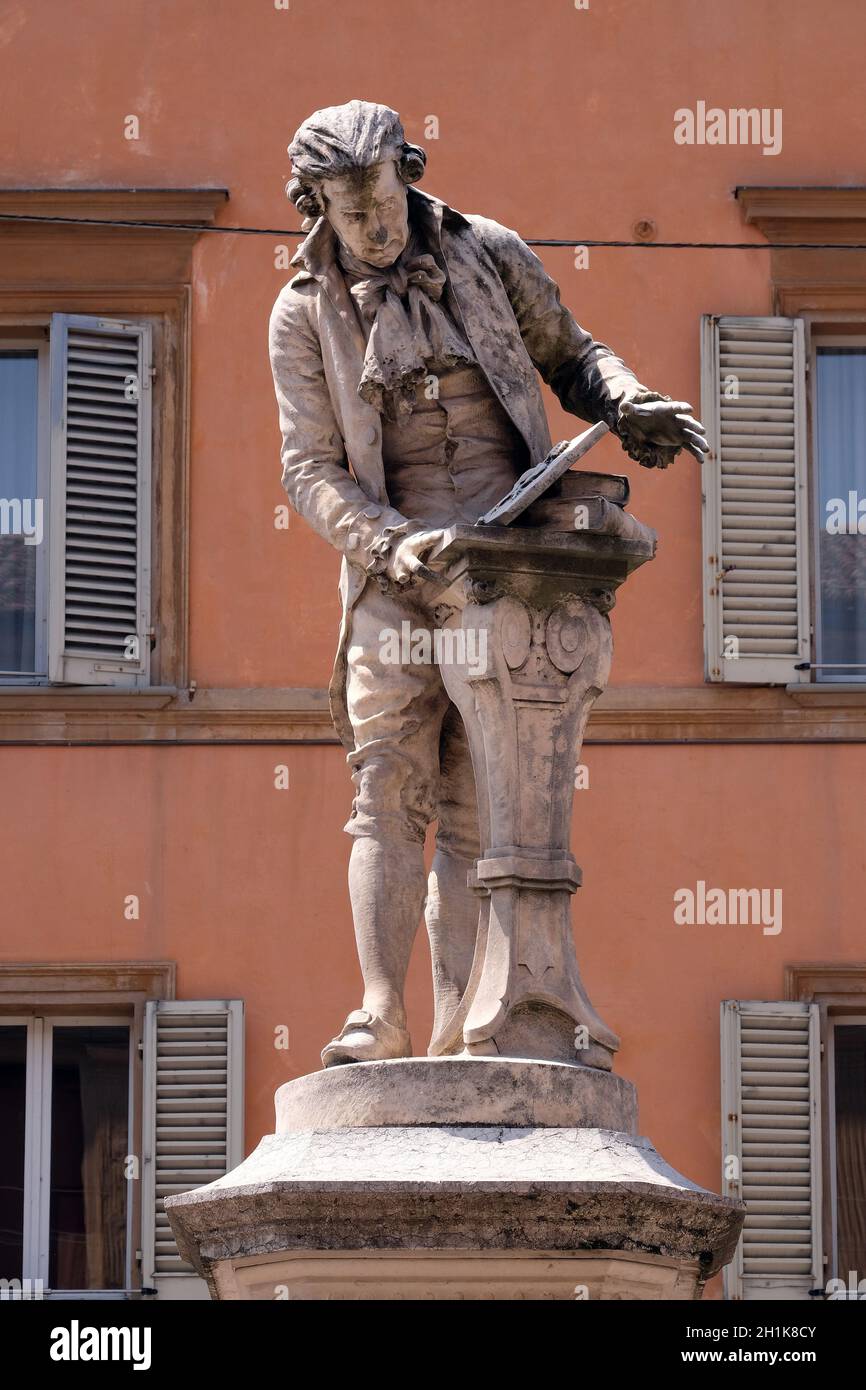 Monument de Luigi Galvani, un médecin italien, physicien et philosophe à Bologne, Italie Banque D'Images