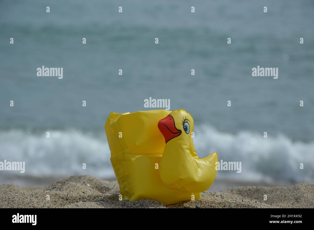 Gros plan d'un canard gonflable jouet jaune Banque D'Images