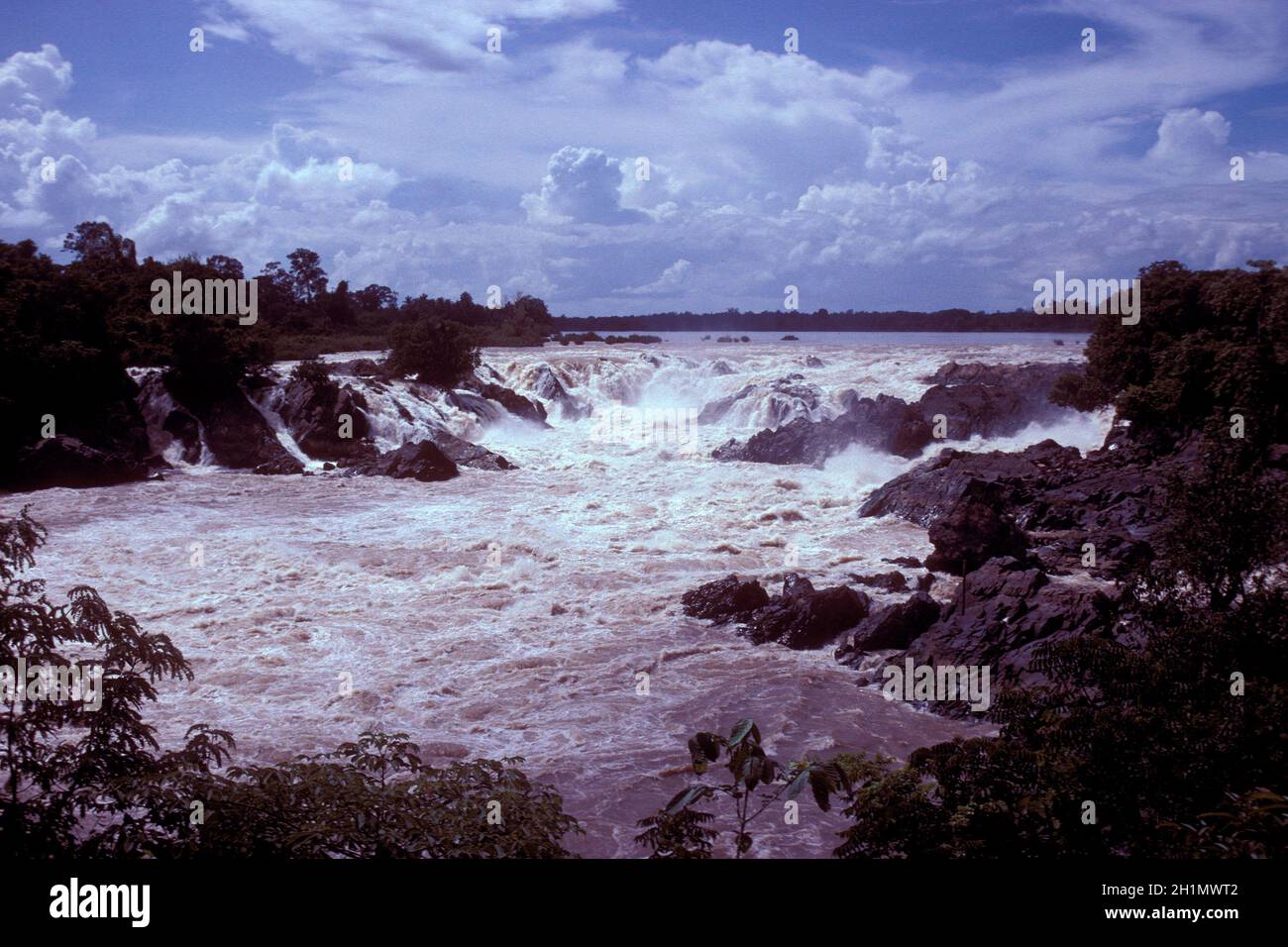 Les cascades de Khon Phapheng du Mékong au village de Don Khong au Lao, au sud du Lao. Lao, Don Khon, juillet 1996 Banque D'Images