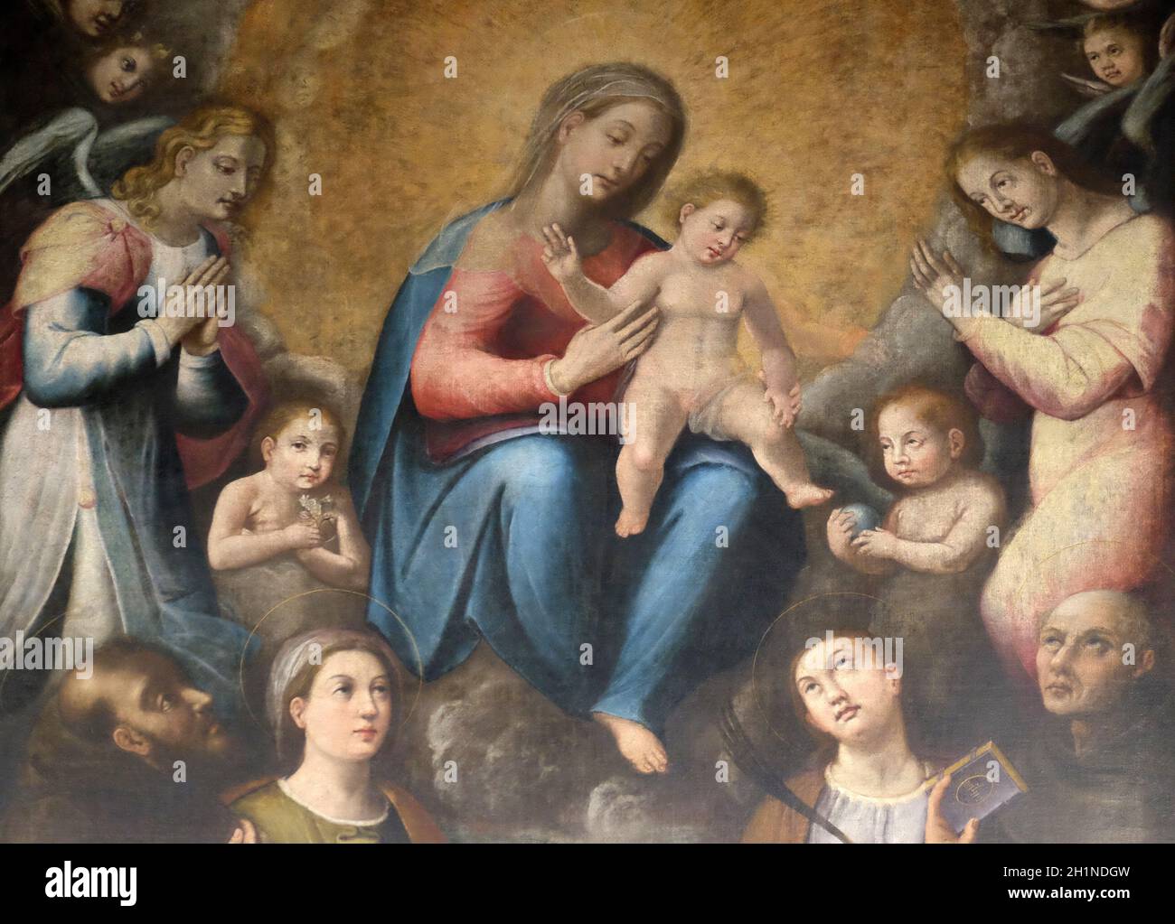 La Madone et l'enfant avec les saints dans la chapelle de Notre Dame, la Basilique Sant'Andrea delle Fratte, Rome, Italie Banque D'Images