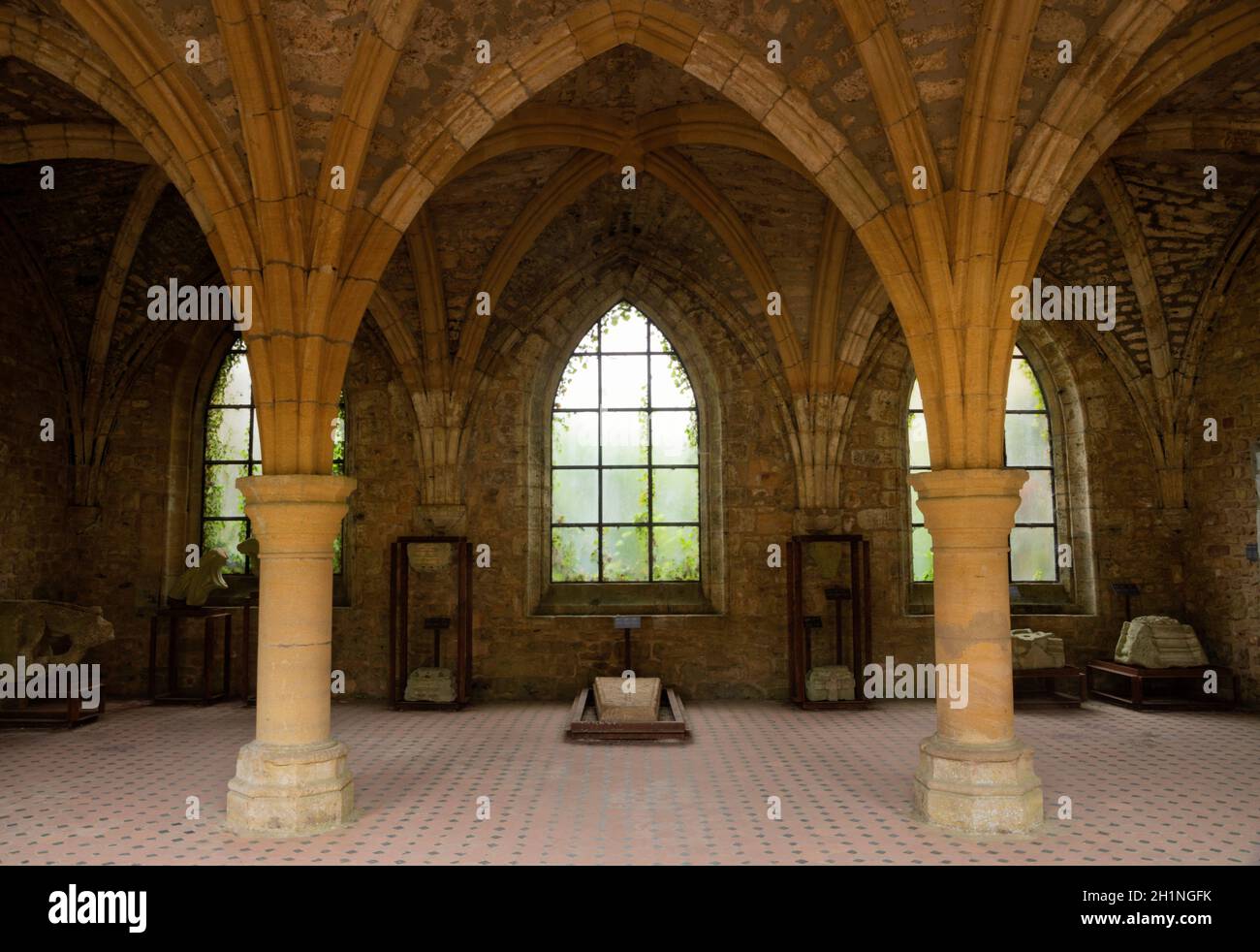 Les vestiges de l'abbaye d'Orval dans le village belge de Villers-devant-Orval Banque D'Images