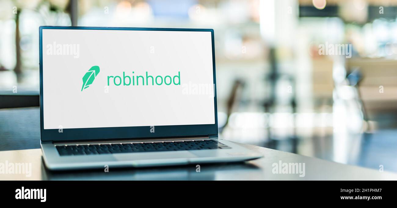 POZNAN, POL - 12 NOVEMBRE 2020: Ordinateur portable affichant le logo de Robinhood Markets, Inc., une société américaine de services financiers dont le siège social est à Menlo Banque D'Images