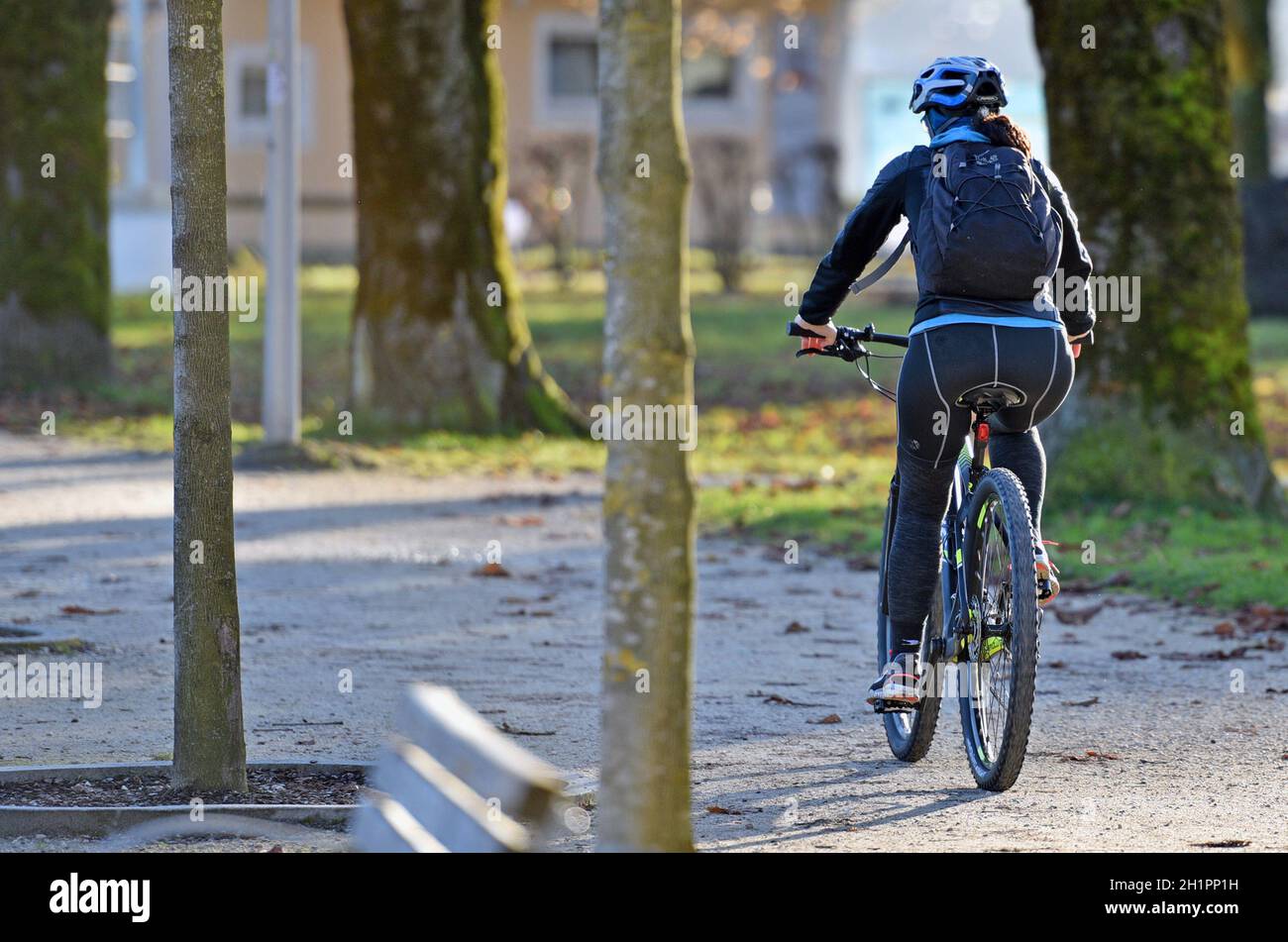 Erholung im Freien im Salzkammergut während des lockdown à Österreich (Europa) - Loisirs de plein air dans le Salzkammergut pendant le lockdown à Aust Banque D'Images