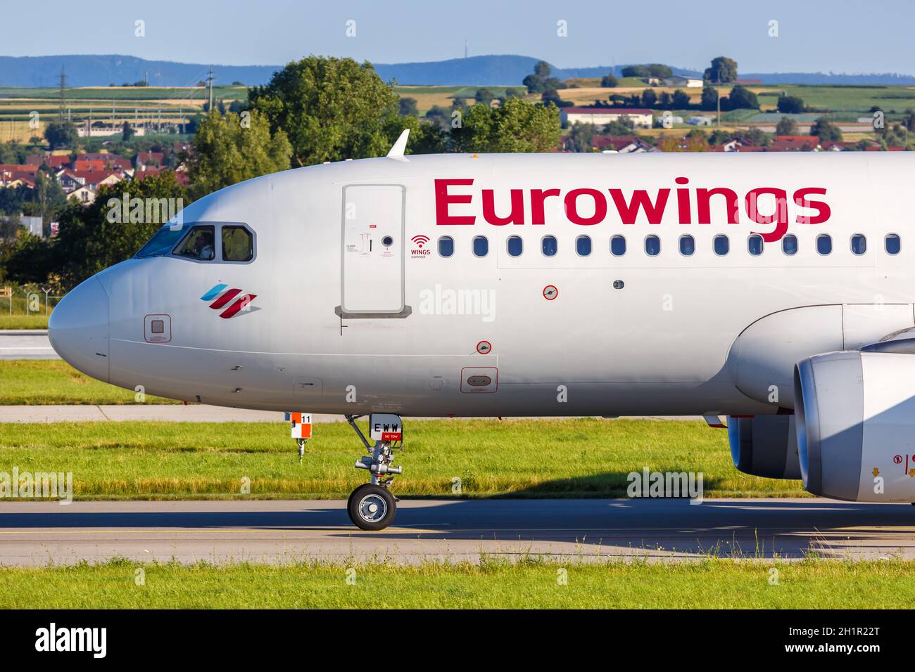 Stuttgart, Allemagne - 9 juillet 2020 : Eurowings Airbus A320 à l'aéroport de Stuttgart (STR) en Allemagne. Airbus est un fabricant d'avions européen ba Banque D'Images