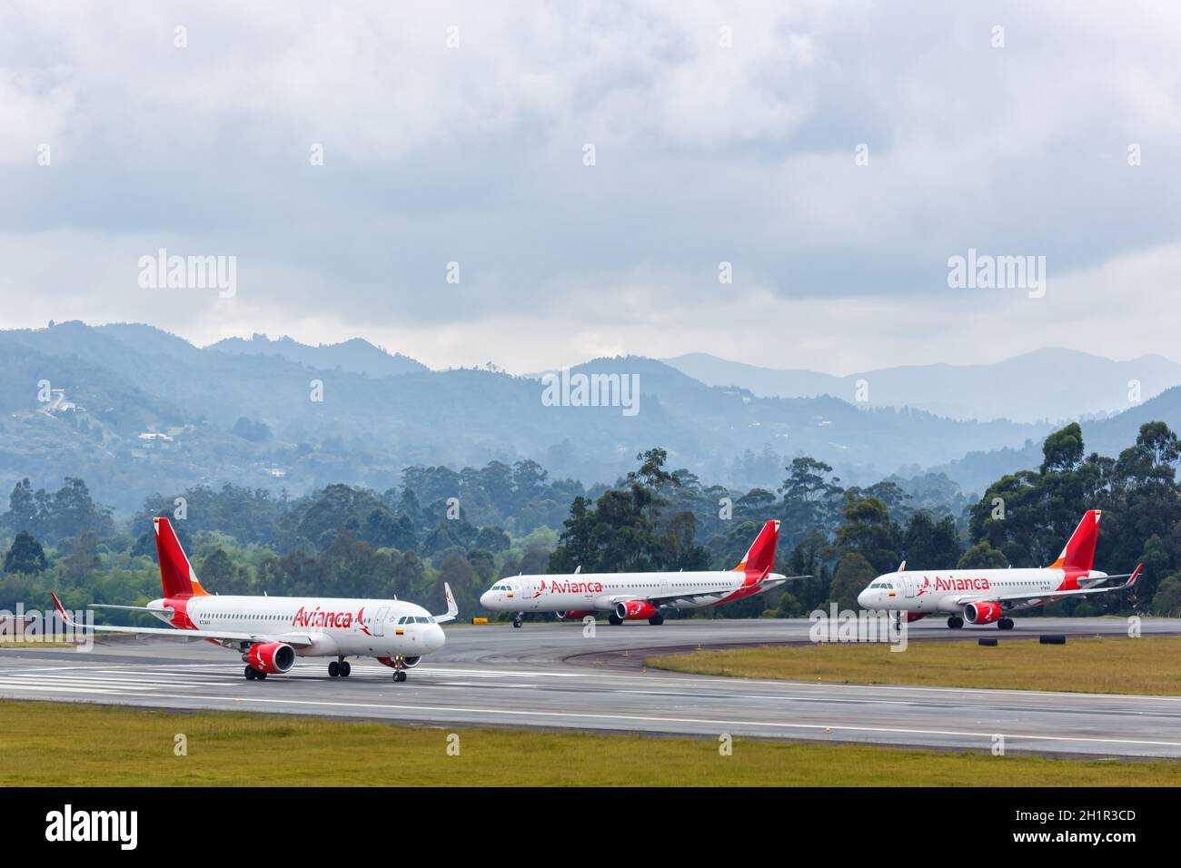 Medellin, Colombie - 27 janvier 2019 : avions Airbus Avianca à l'aéroport de Medellin Rionegra (MDE) en Colombie. Airbus est un fabricant européen d'avions Banque D'Images