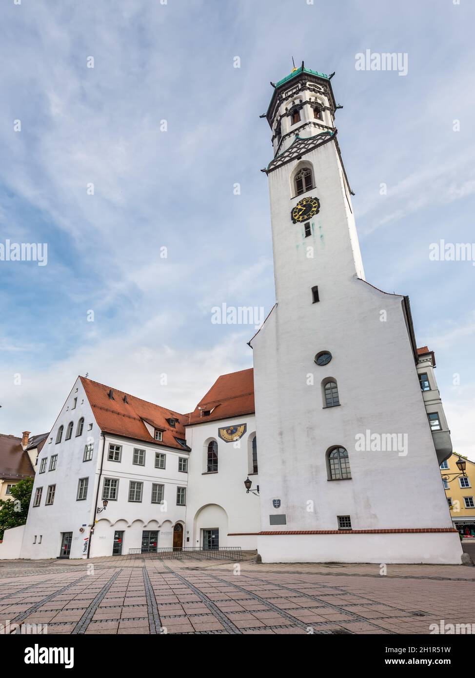 Memmingen, Allemagne - le 29 mai 2016 : l'ancienne église Saint Pierre et Paul, appelé aussi Kreuzherrenkirche à Memmingen, Bavière, Allemagne. Banque D'Images