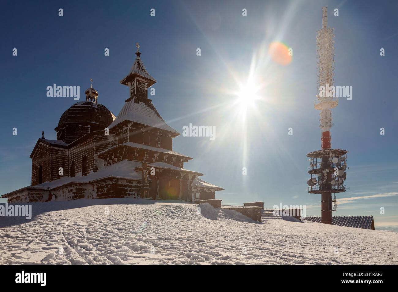 Un paysage enneigé République tchèque - Pustevny, Beskydy. Photo de haute qualité Banque D'Images