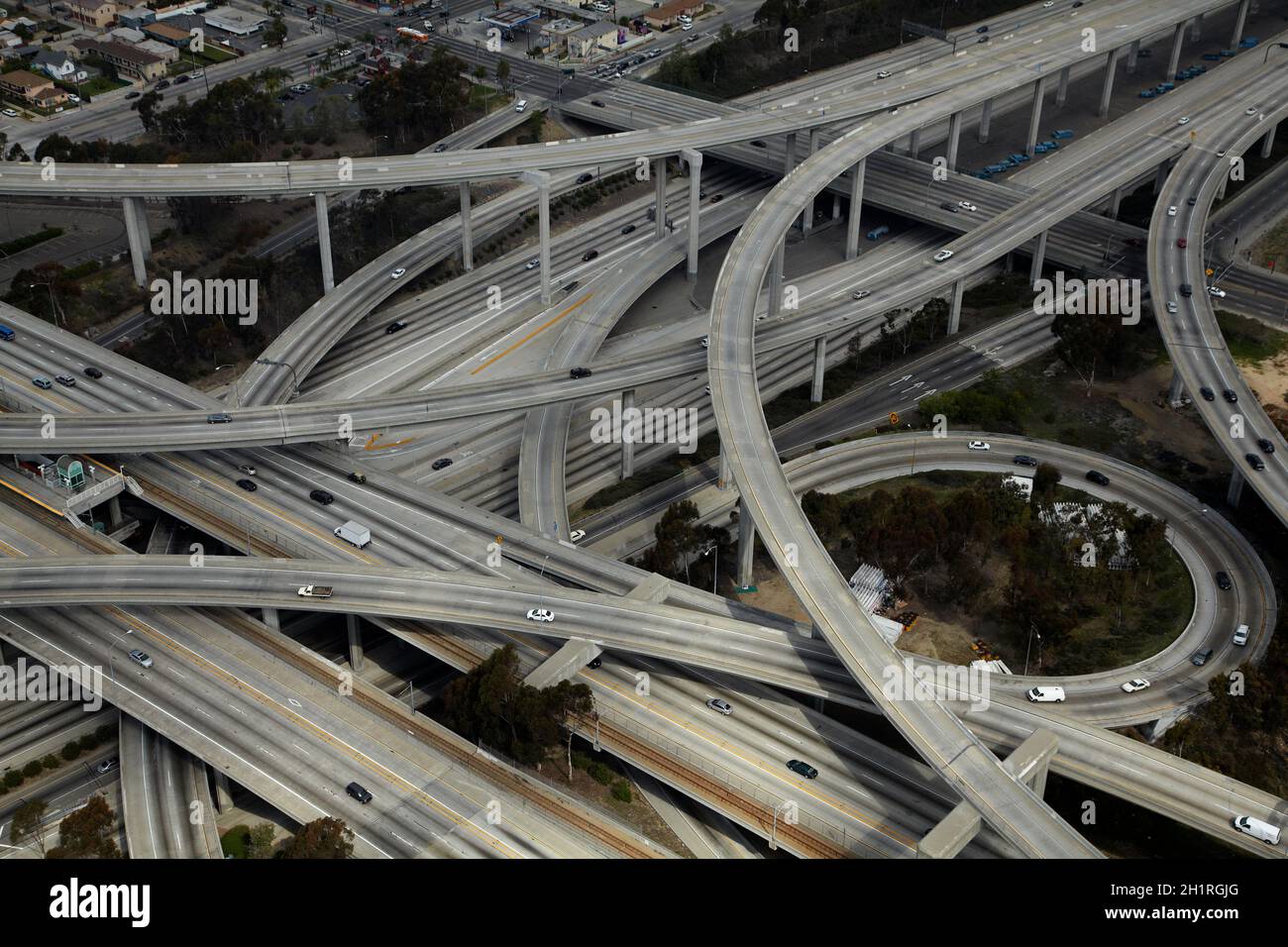 Juge Harry Pregerson Interchange, jonction des autoroutes I-105 et I-110 (Glenn Anderson Freeway et Harbour Freeway), Los Angeles, Californie, États-Unis. Banque D'Images