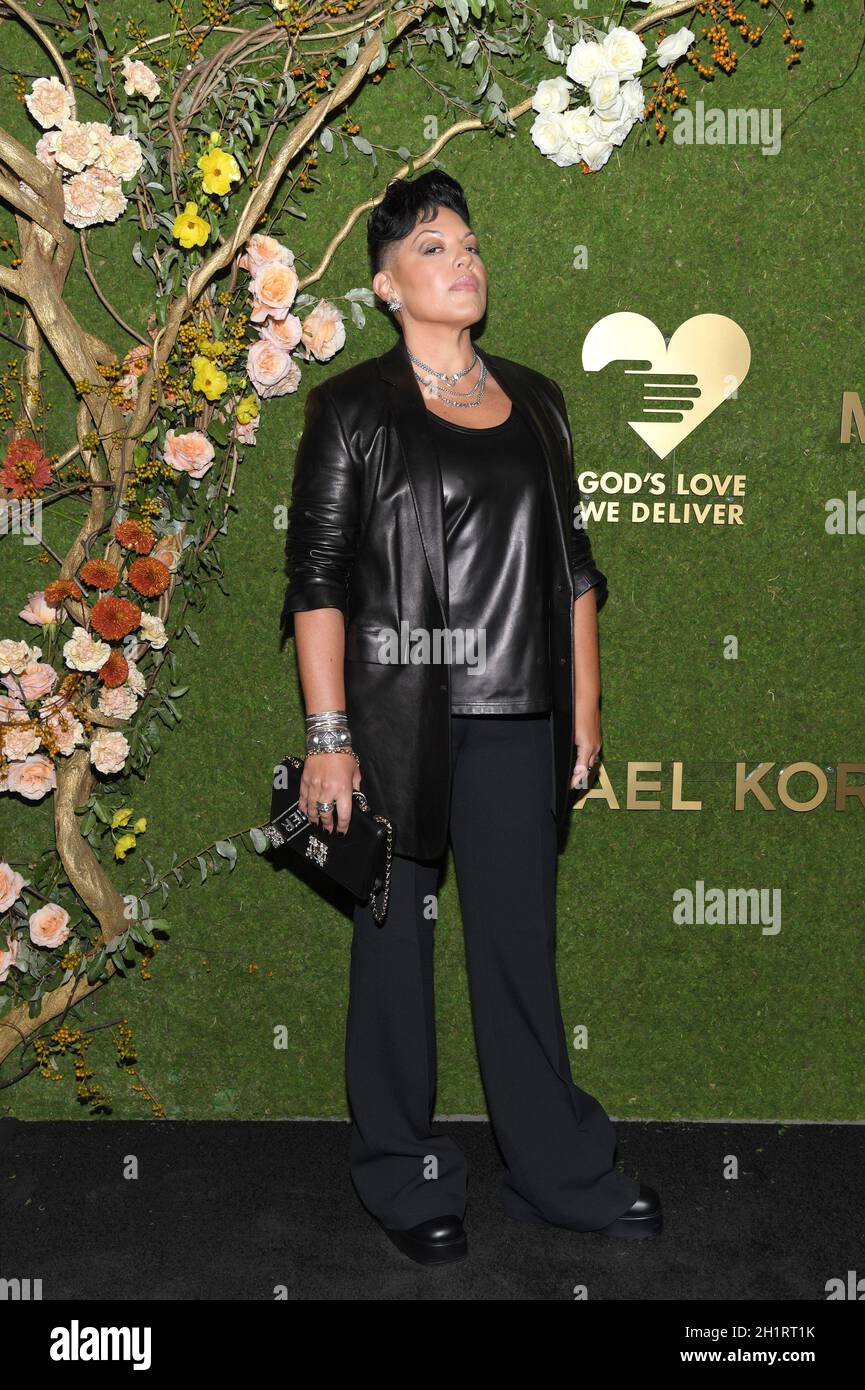 New York, États-Unis.18 octobre 2021.Sara Ramirez assiste au 15e Gala annuel des Golden Heart Awards au Glasshouse à New York, NY, le 18 octobre 2021.(Photo par Anthony Behar/Sipa USA) crédit: SIPA USA/Alay Live News Banque D'Images