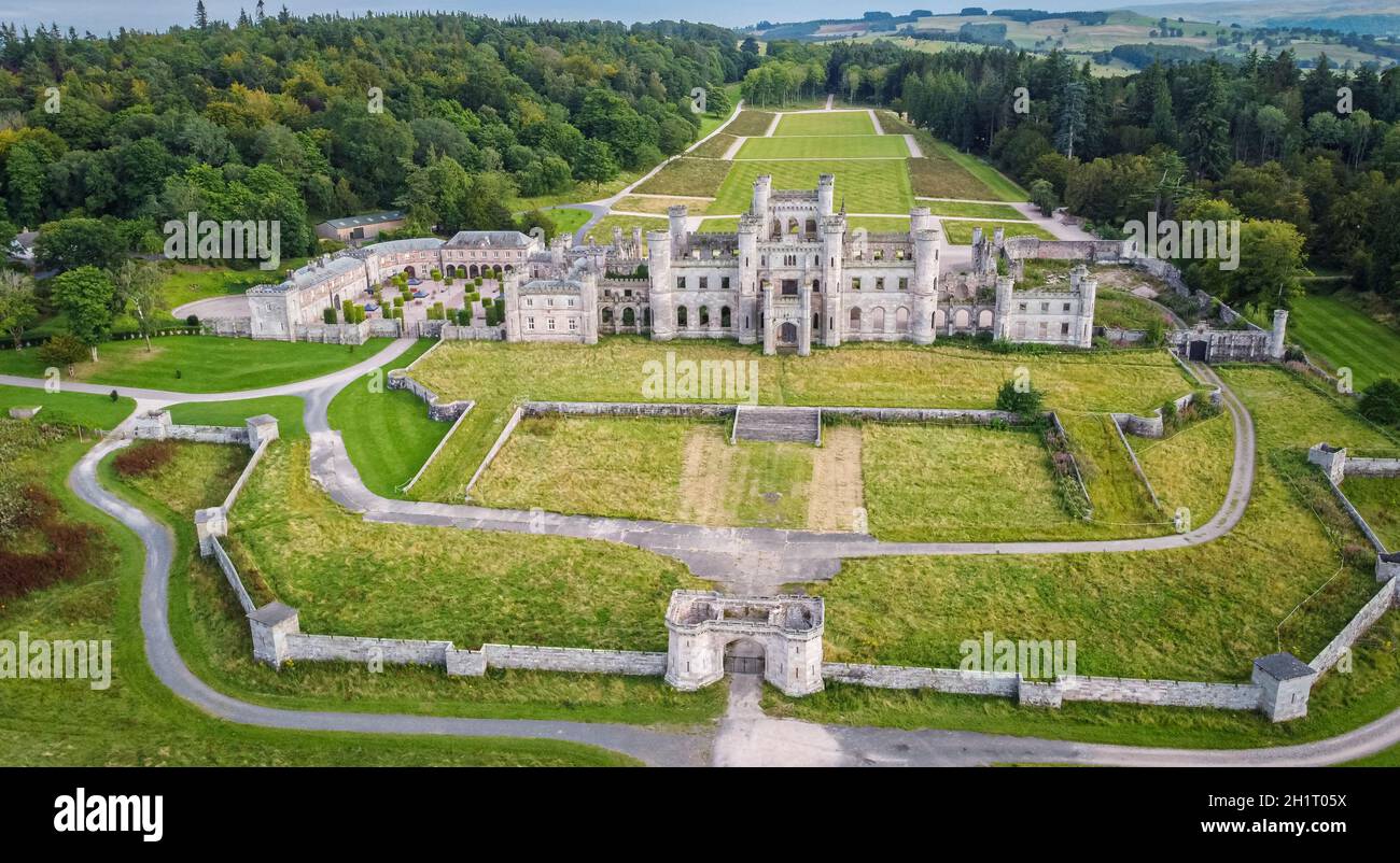 Vue aérienne du château de Lowther, Penrith, dans le Lake District, Cumbria, Royaume-Uni Banque D'Images