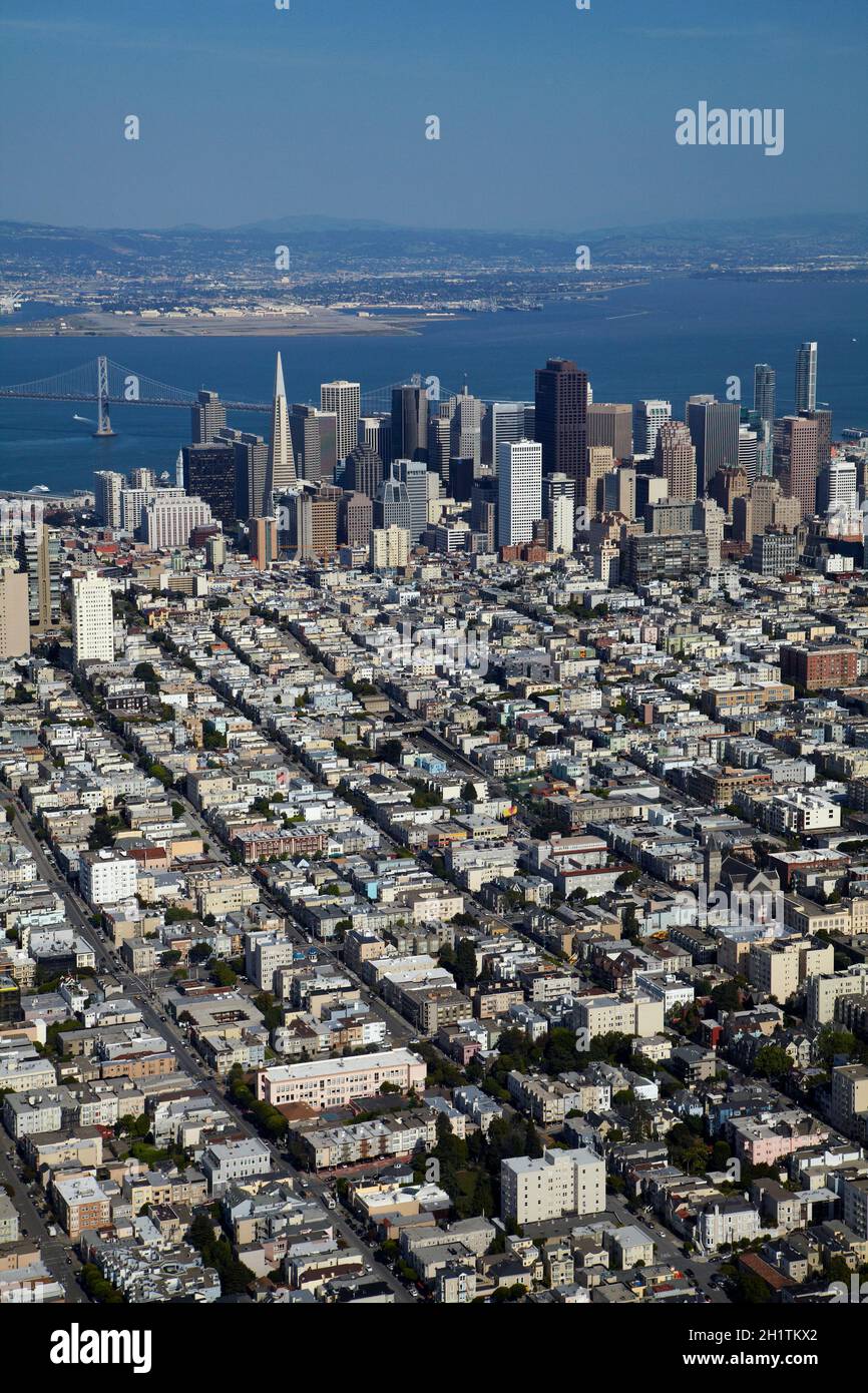 Cow Hollow et les quartiers de Nob Hill et le centre-ville de San Francisco, Californie, USA - vue aérienne Banque D'Images