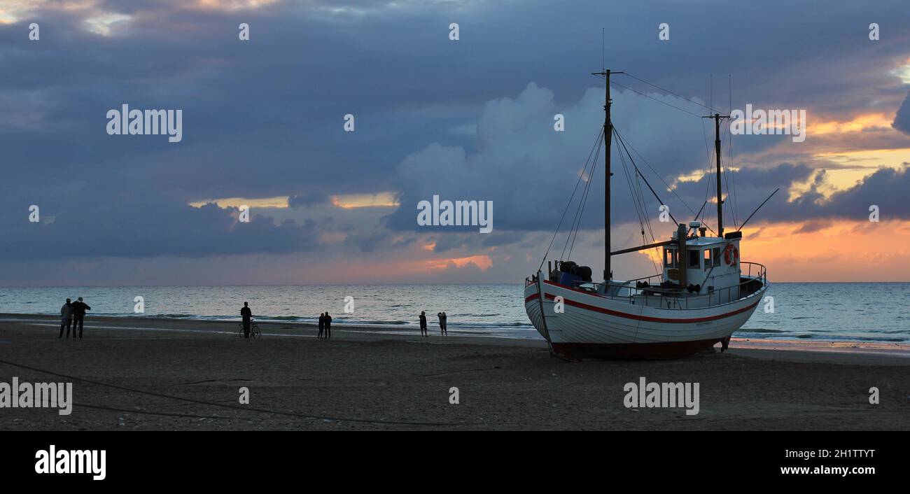 Moody ciel au Jammerbugten. Banque D'Images