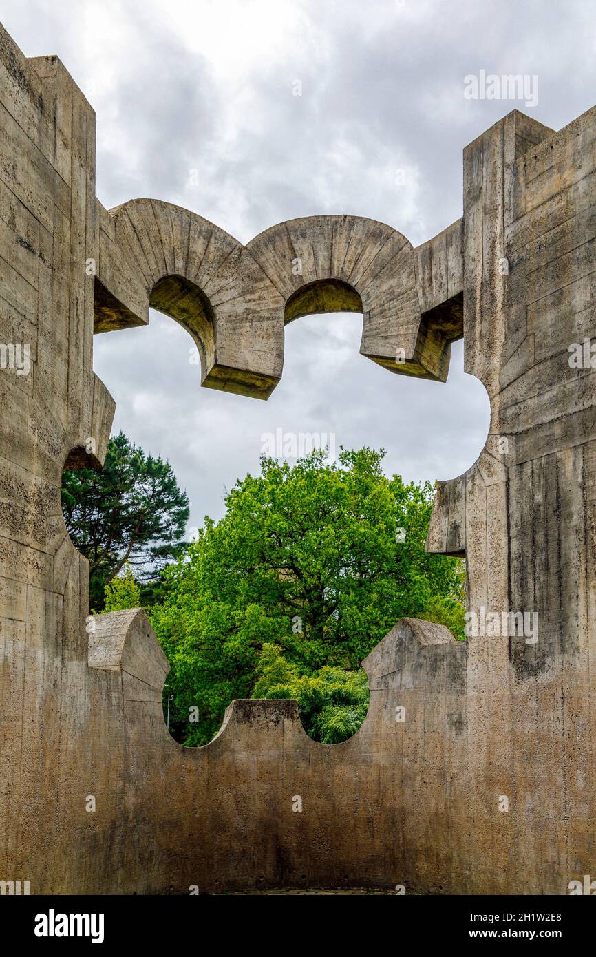 Guernica, Espagne - 09 avril 2018 : sculpture d'Eduardo Chillida, oeuvre de Gure aitaren etxea (la casa de Mastro padre), commandée par le gouvernement basque Banque D'Images